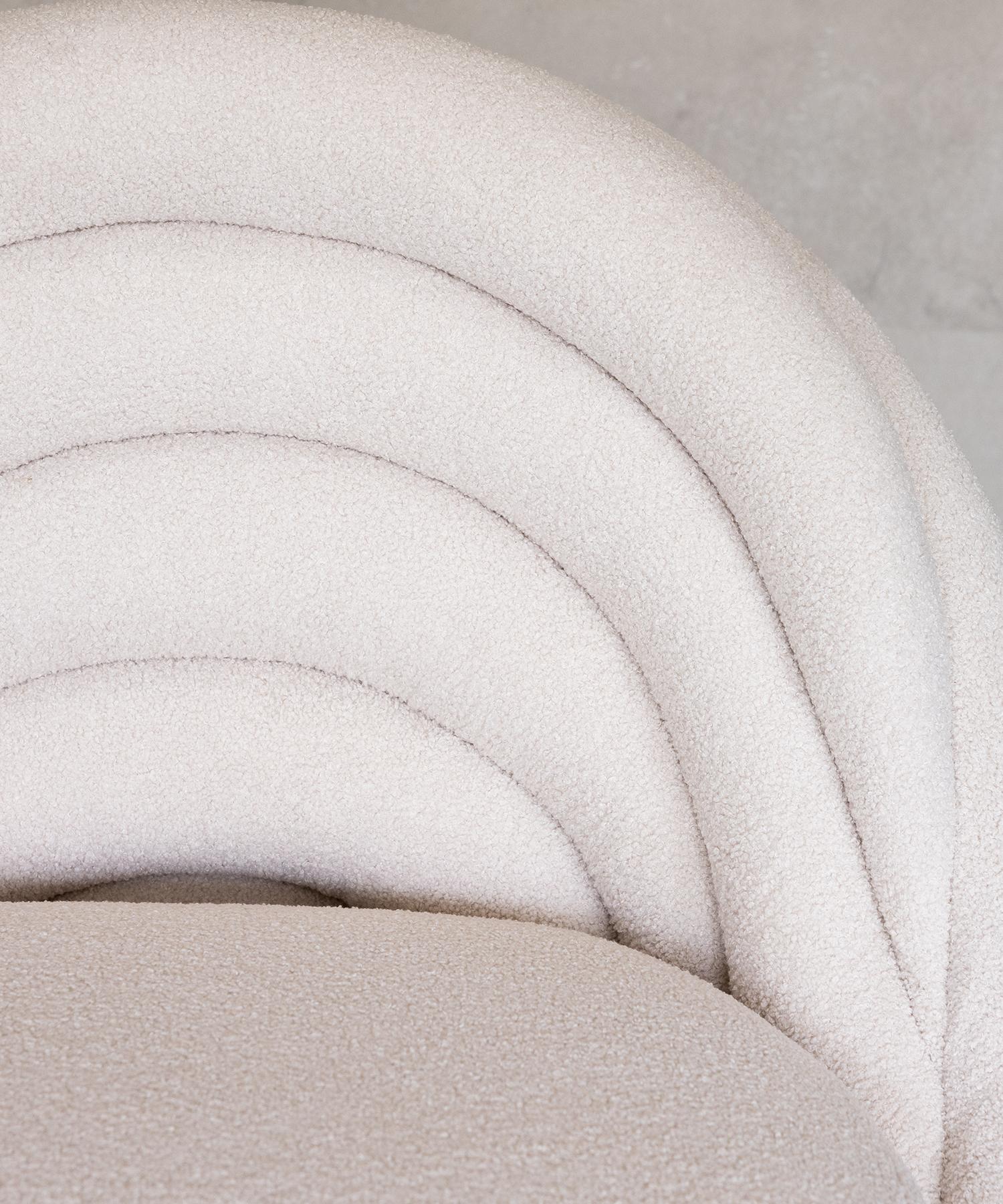 Bouclé SEDIA ECHO - Boucle Tranquillo Bianco Caldo di SHO MODERN in vendita