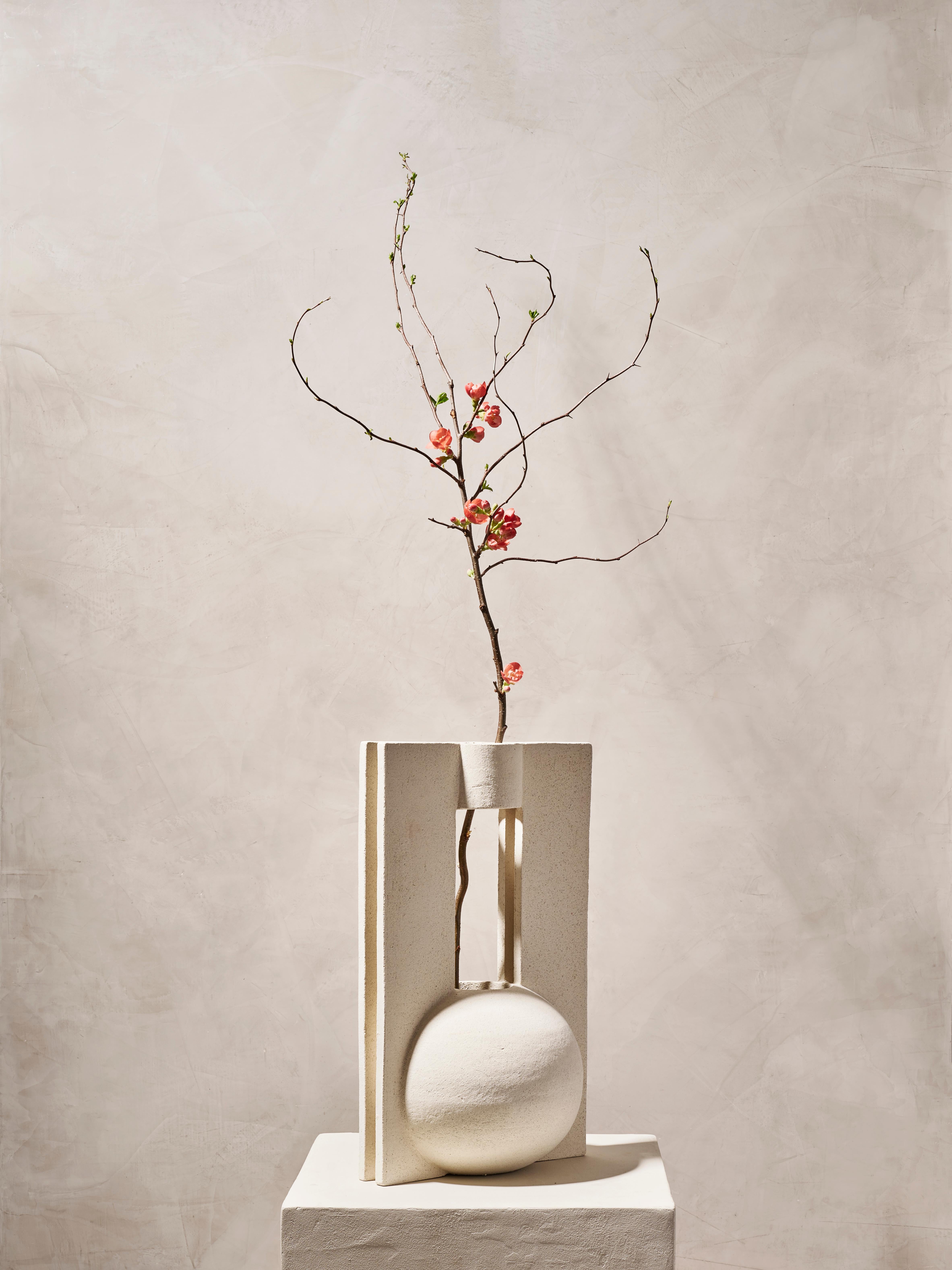 Modern Echo Hand Built Sculptural Double Fin Ceramic Vase For Sale