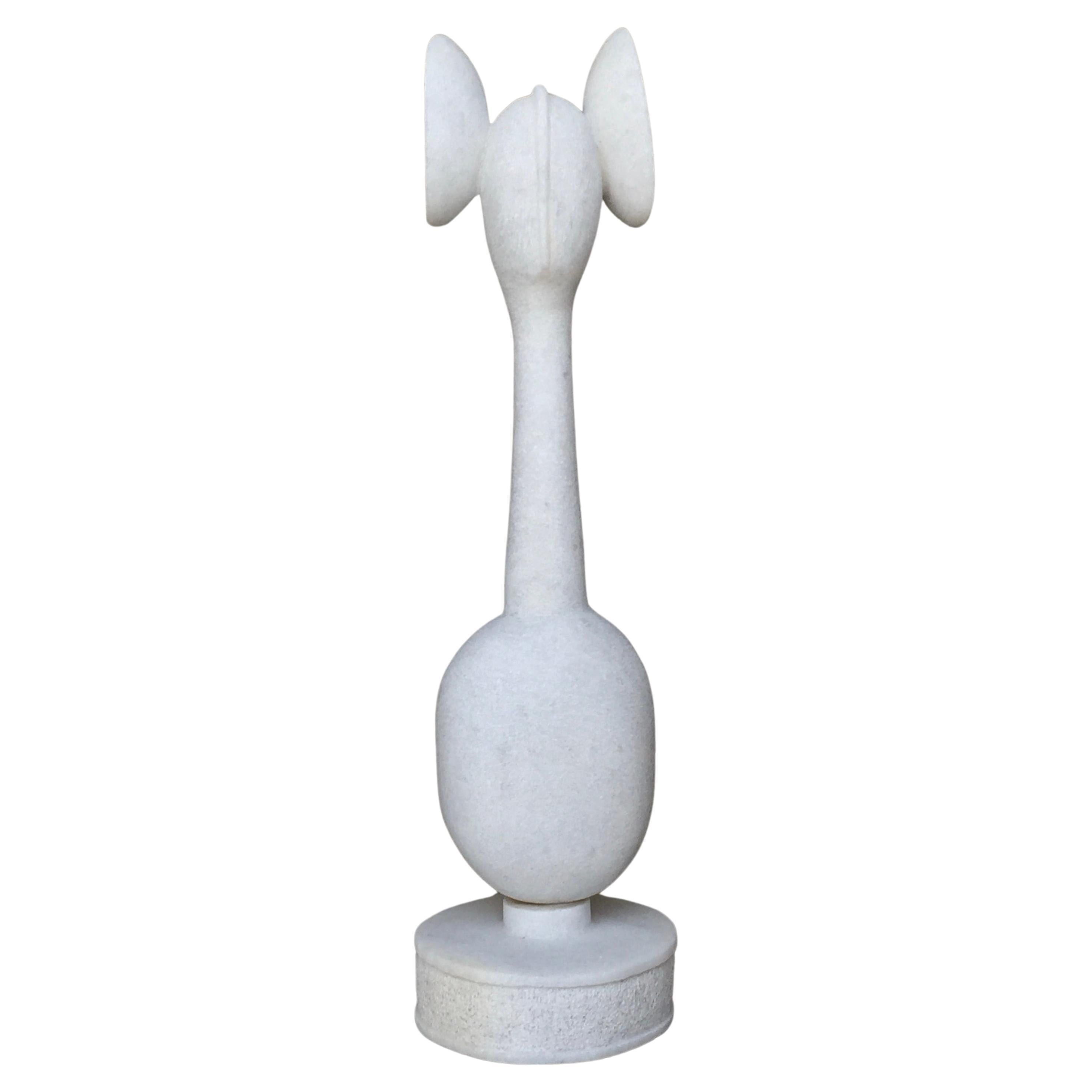 Scultura in marmo scolpita a mano Echo di Tom von Kaenel