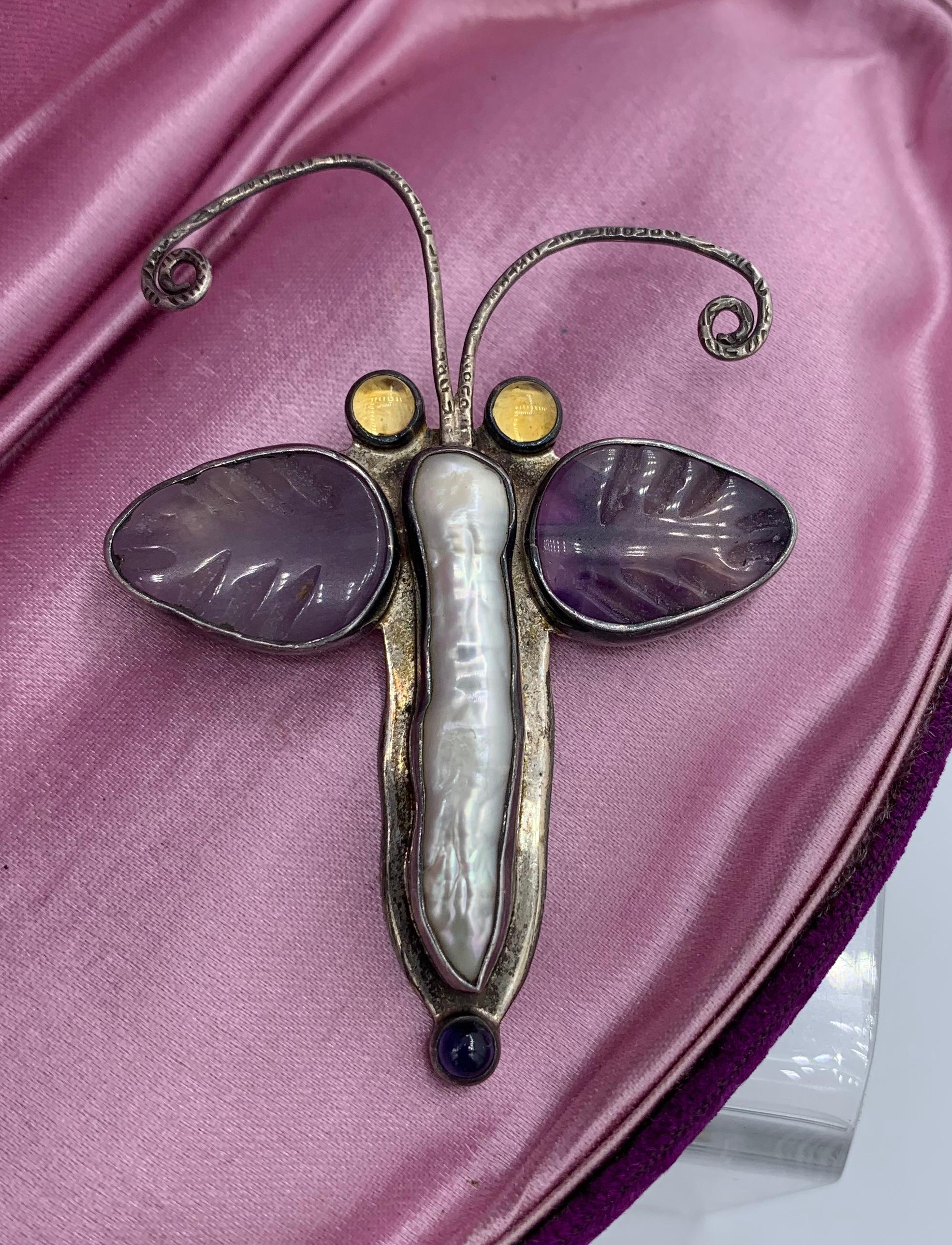 Broche pendentif papillon écho du rêveur en argent sterling, améthyste et perle Bon état - En vente à New York, NY