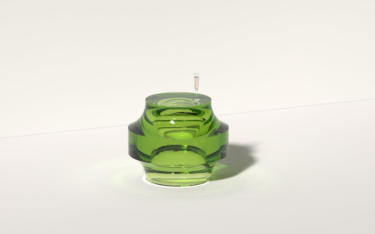 Echo Side Table I in Honeydew, Translucent Polyurethane Resin, by Ian Cochran In New Condition For Sale In New York, NY