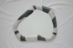 Echoe-Spiegel in Grün von Marcela Cure