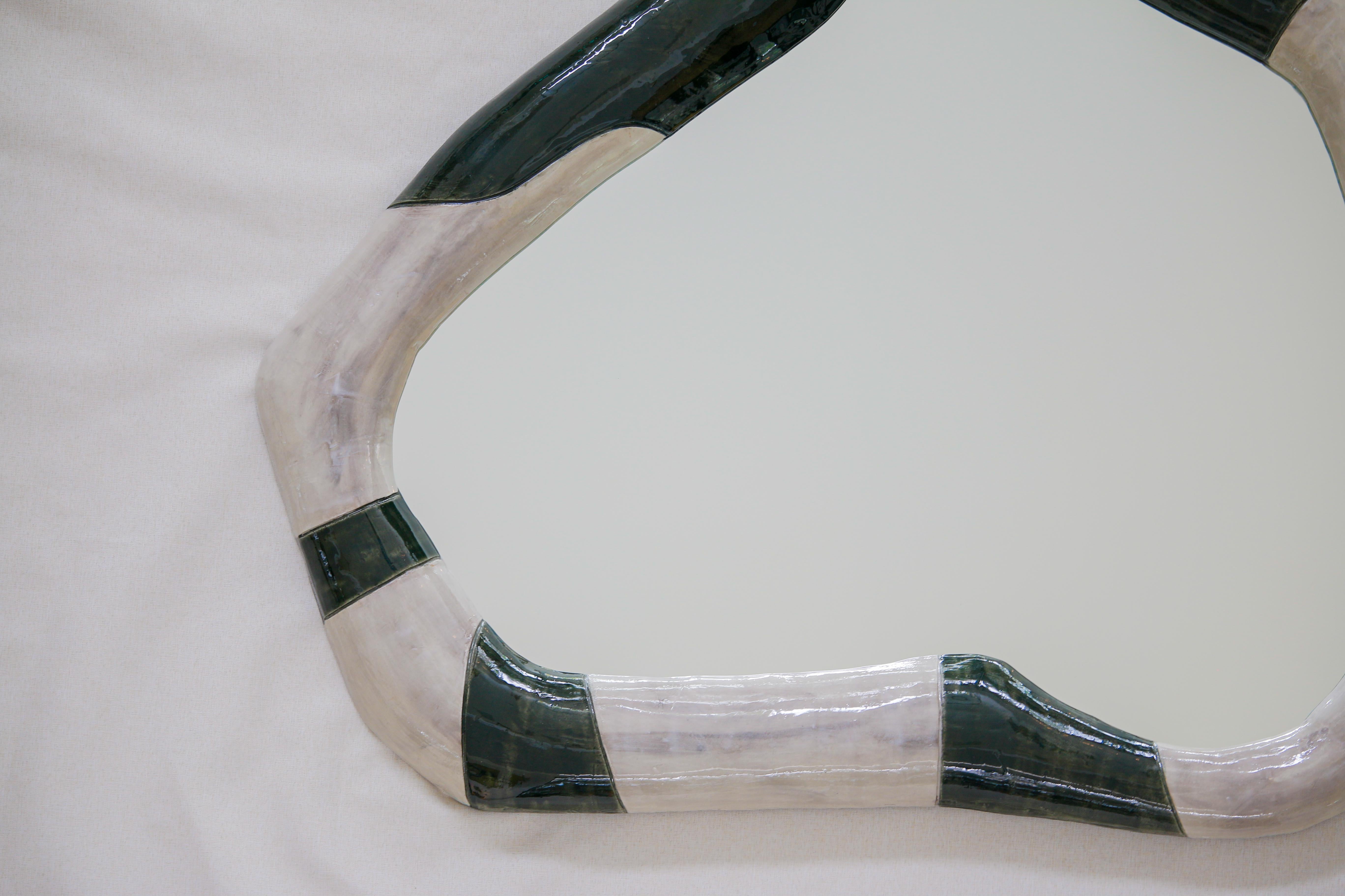 Colombien Miroir Echoe vert par Marcela Cure en vente