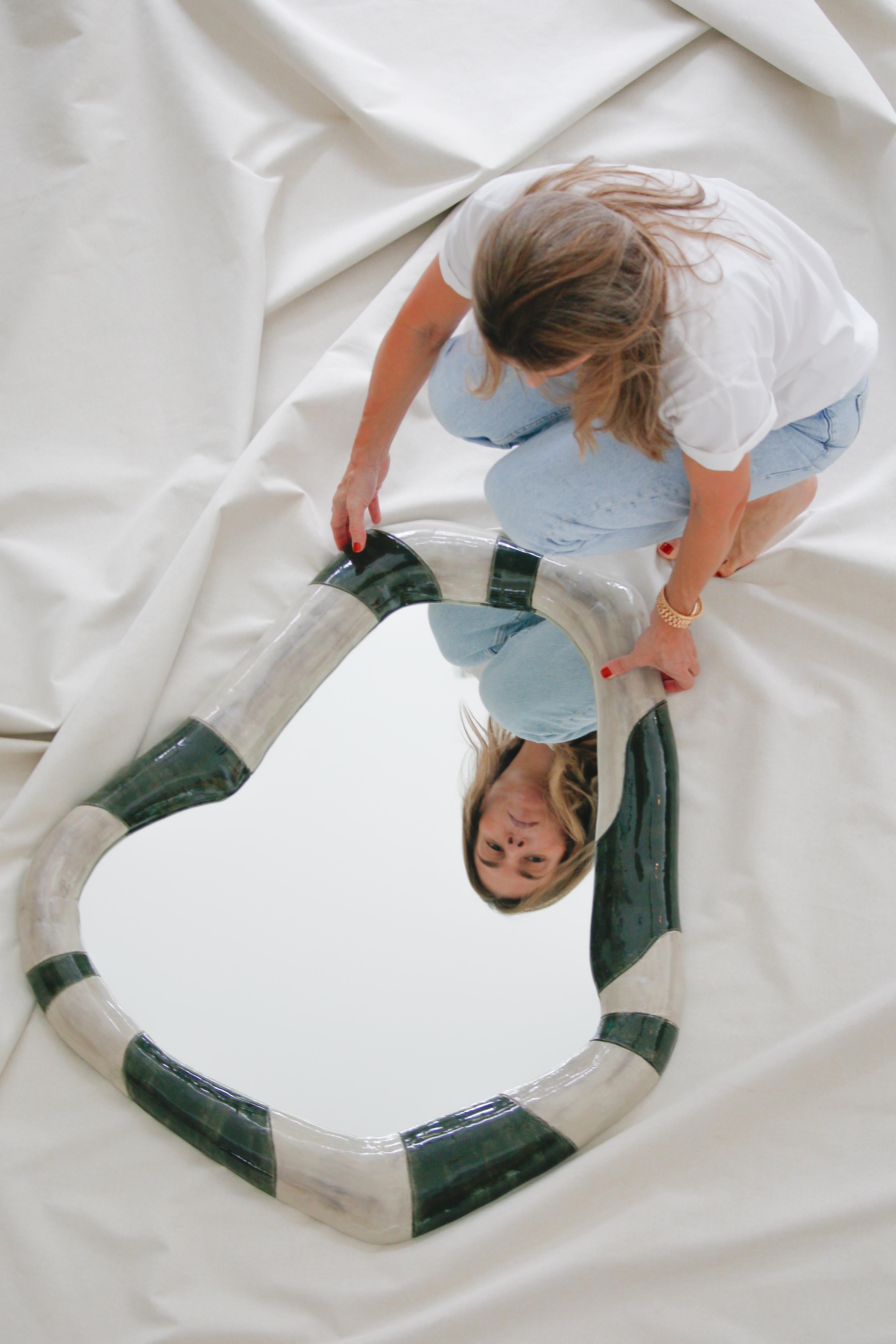 Moulage Miroir Echoe vert par Marcela Cure en vente