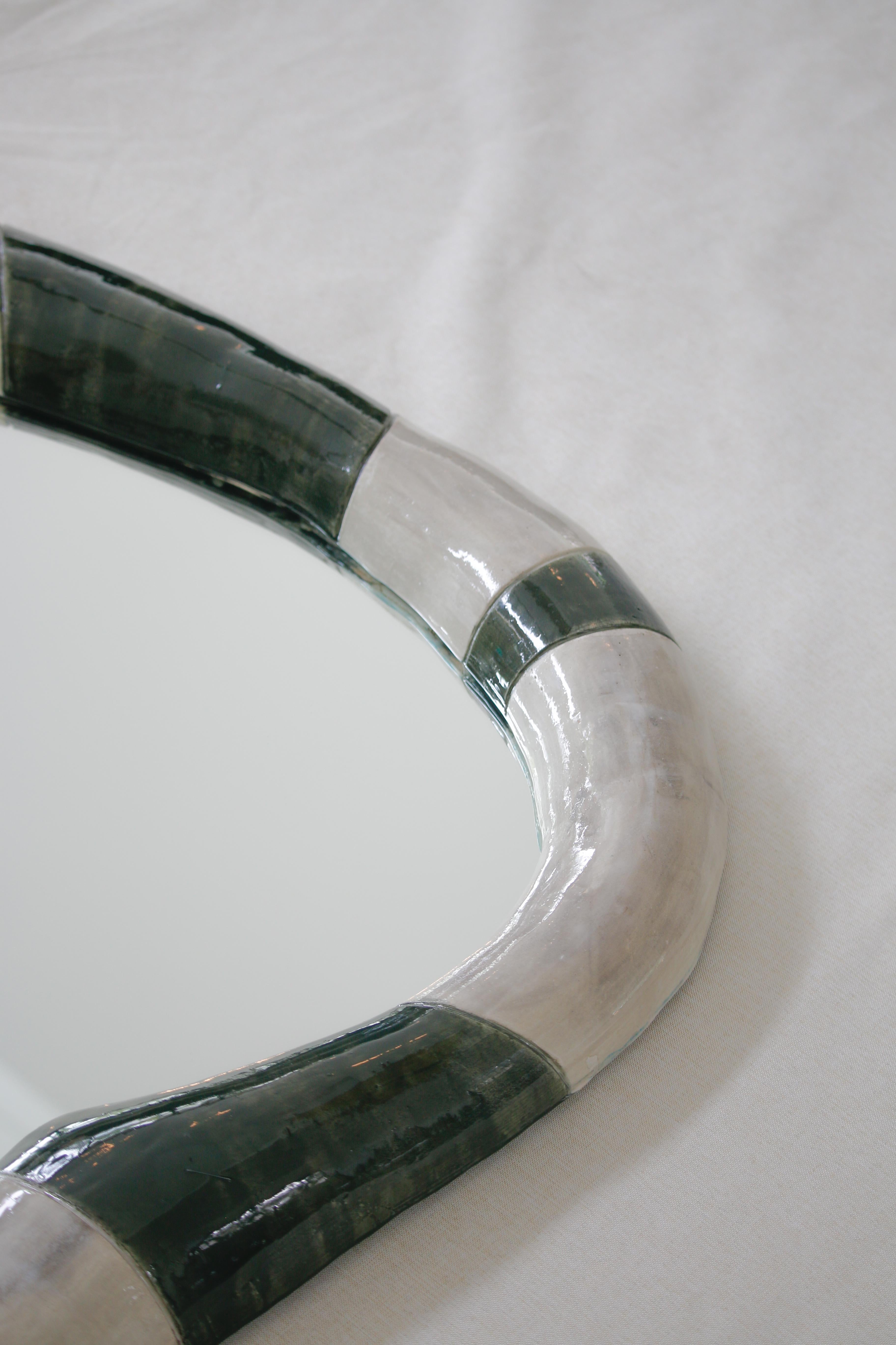 Miroir Echoe vert par Marcela Cure Neuf - En vente à Barranquilla, CO