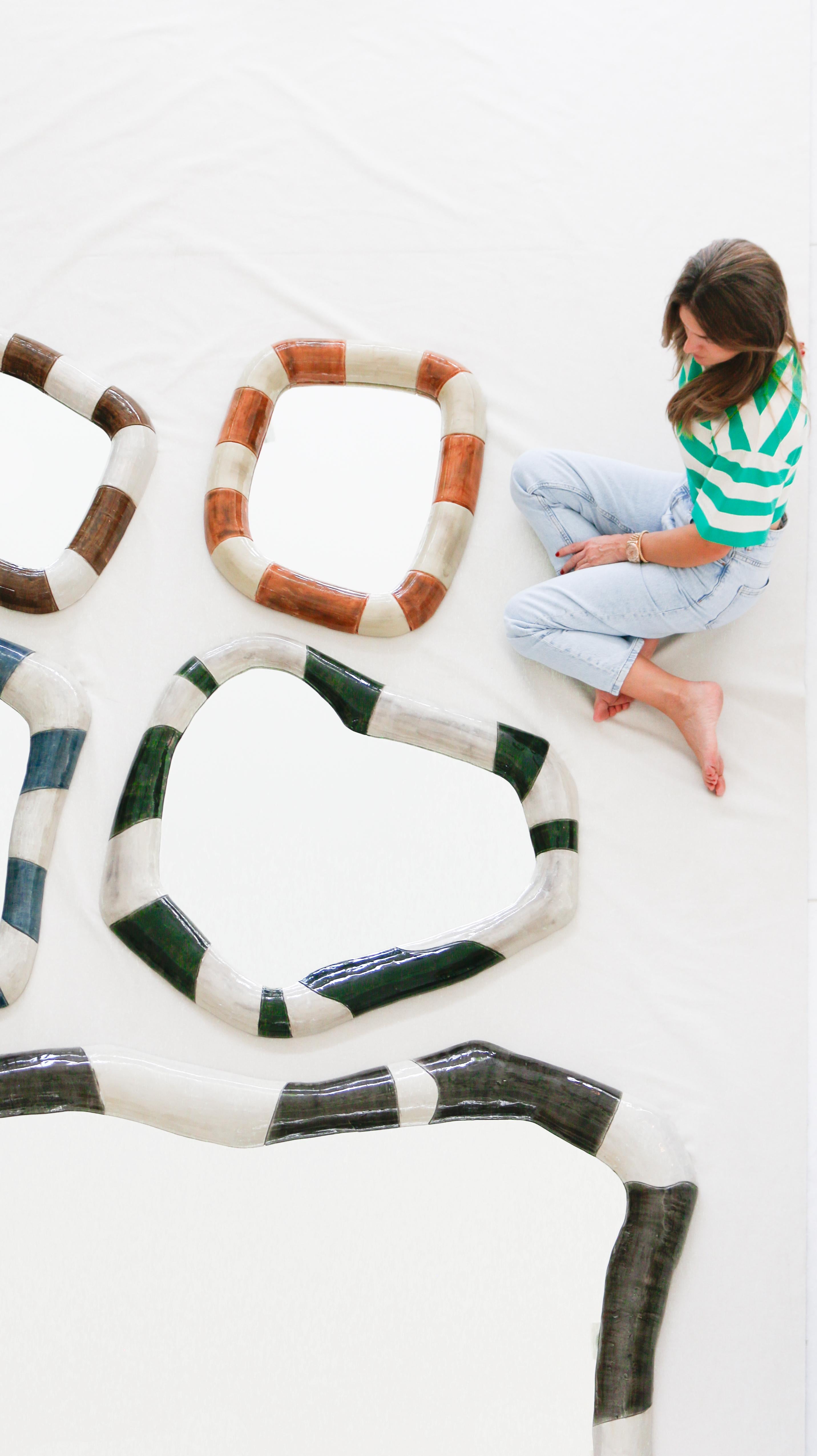 Miroir Echoe vert par Marcela Cure en vente 1