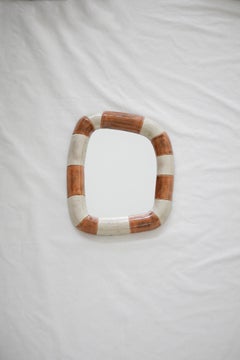 Miroir Echoe en terre cuite de Marcela Cure