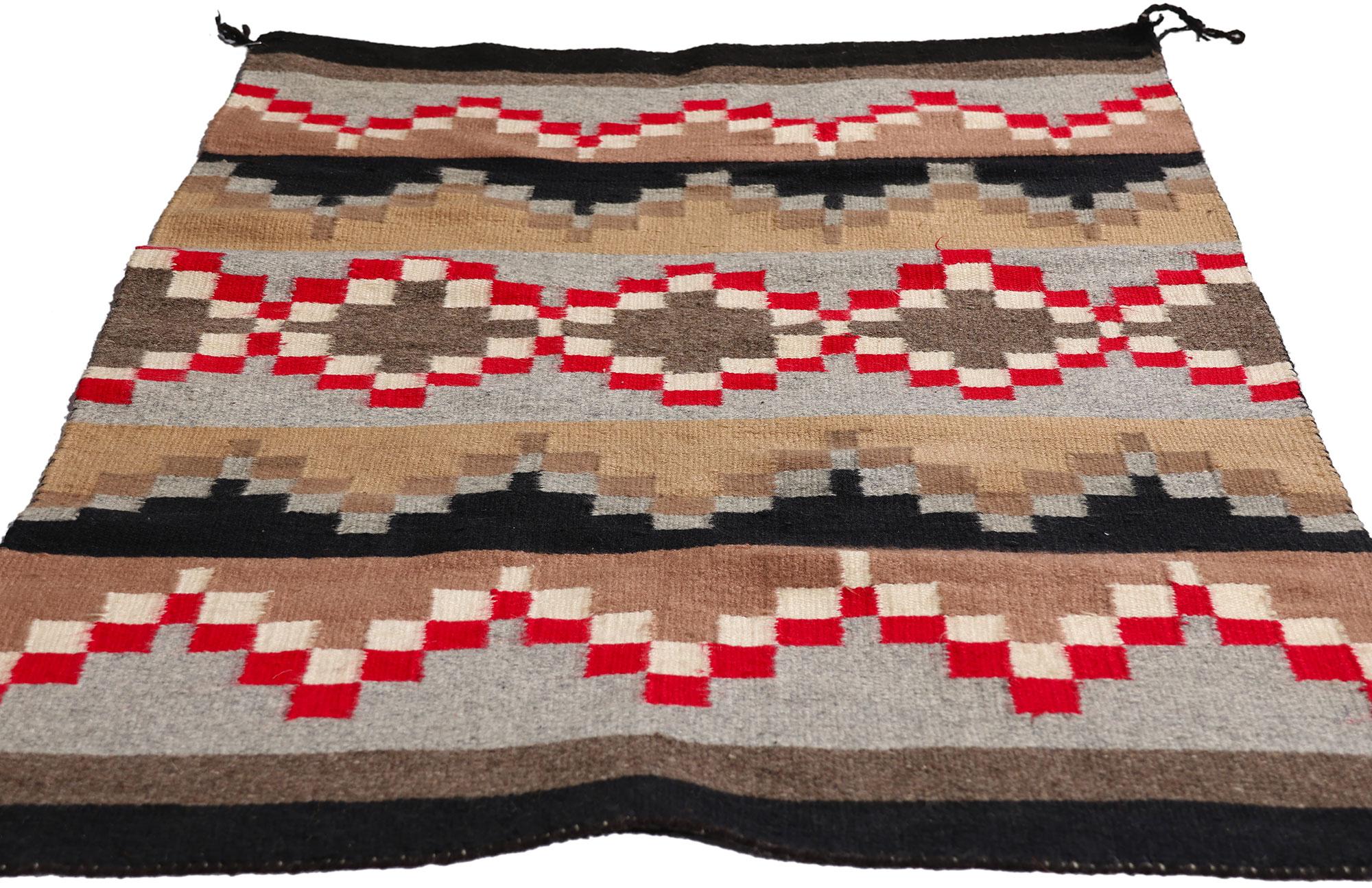 Coloniale spagnolo Echi della Mesa: Un intreccio di cristalli senza tempo di prestigio e provenienza in vendita