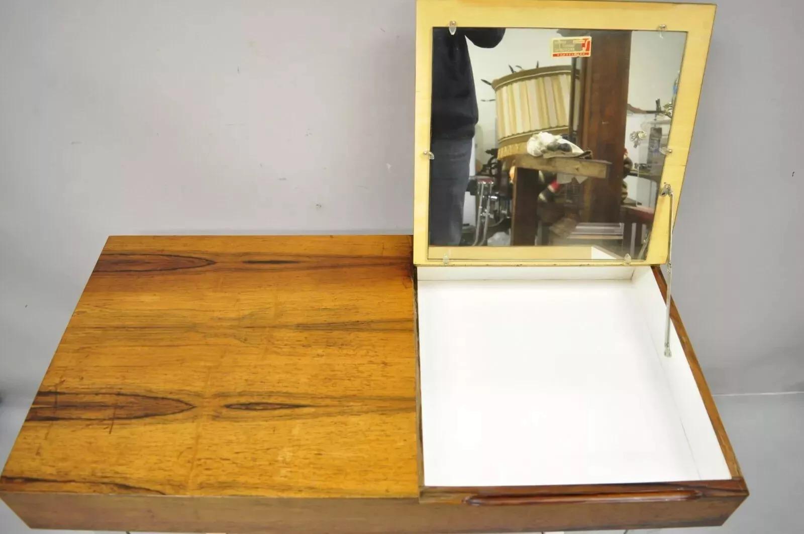 Inconnu Table de coiffeuse danoise moderne mi-siècle en bois de rose Echtes Kristall Spiegelglas en vente