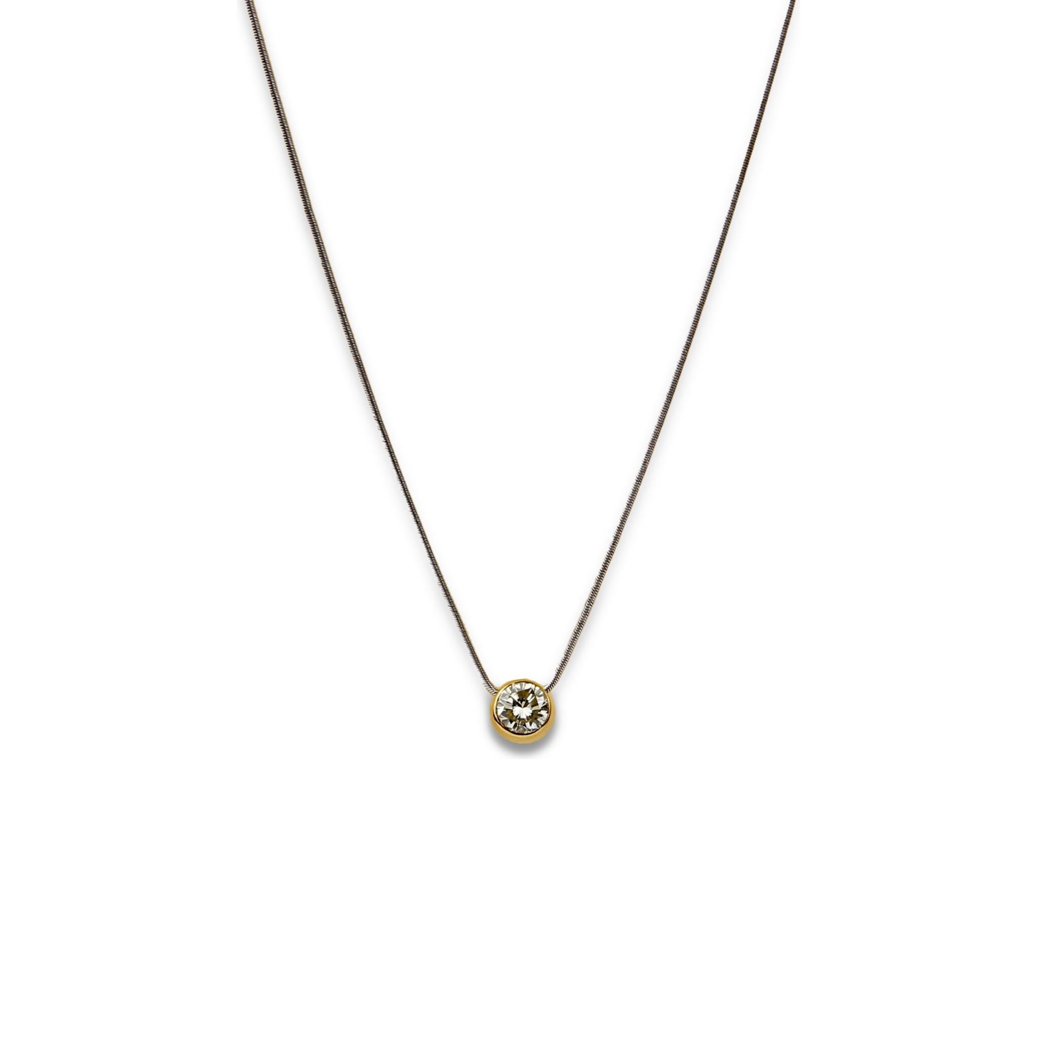 18K Yellow Gold and 14K White Gold Pendant Necklace
Round Yellow Diamond: 1.02ct
Reference number: ECJ01424