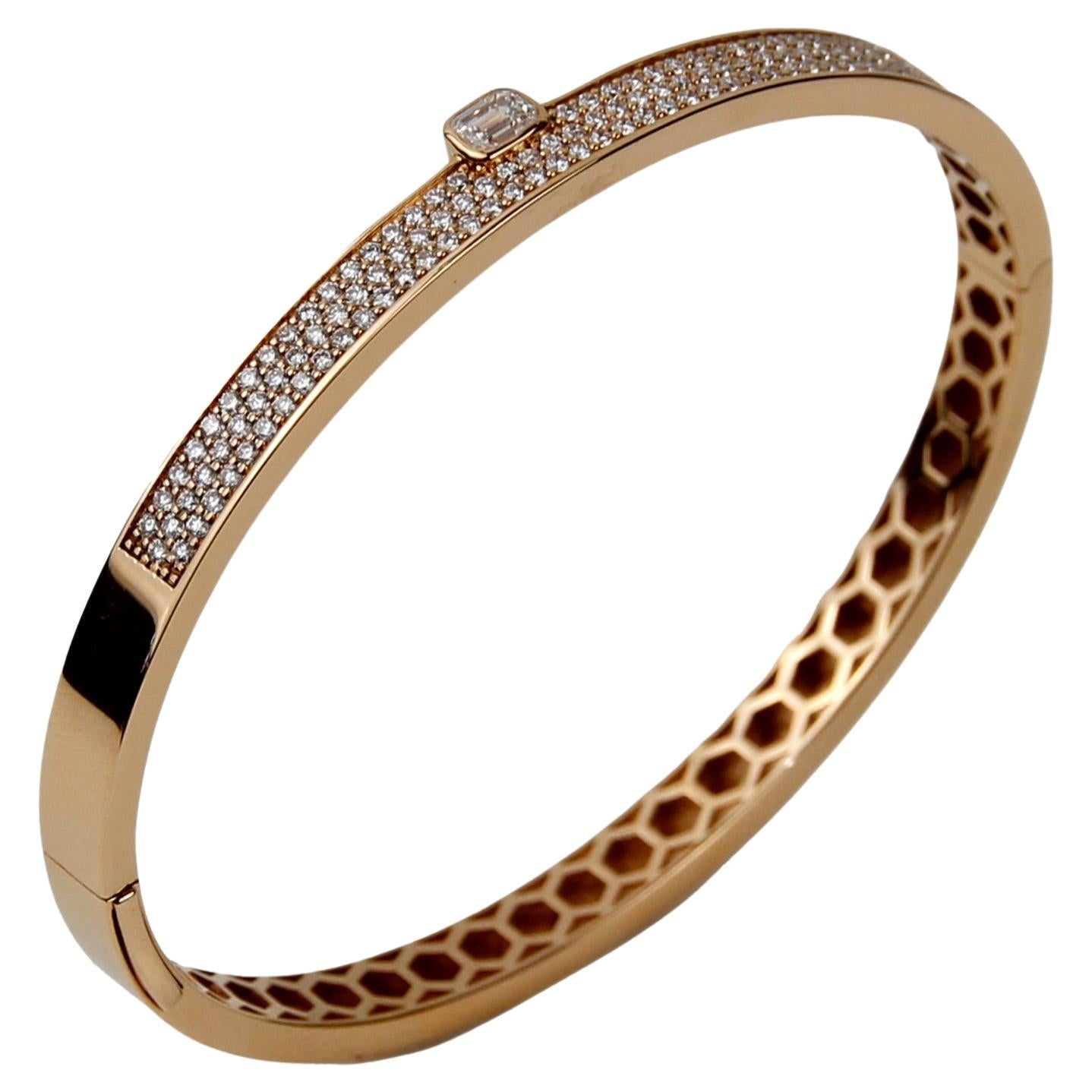 Bracciale Bangle con diamanti da 1,30 carati in oro rosa 18k della ECJ Collection