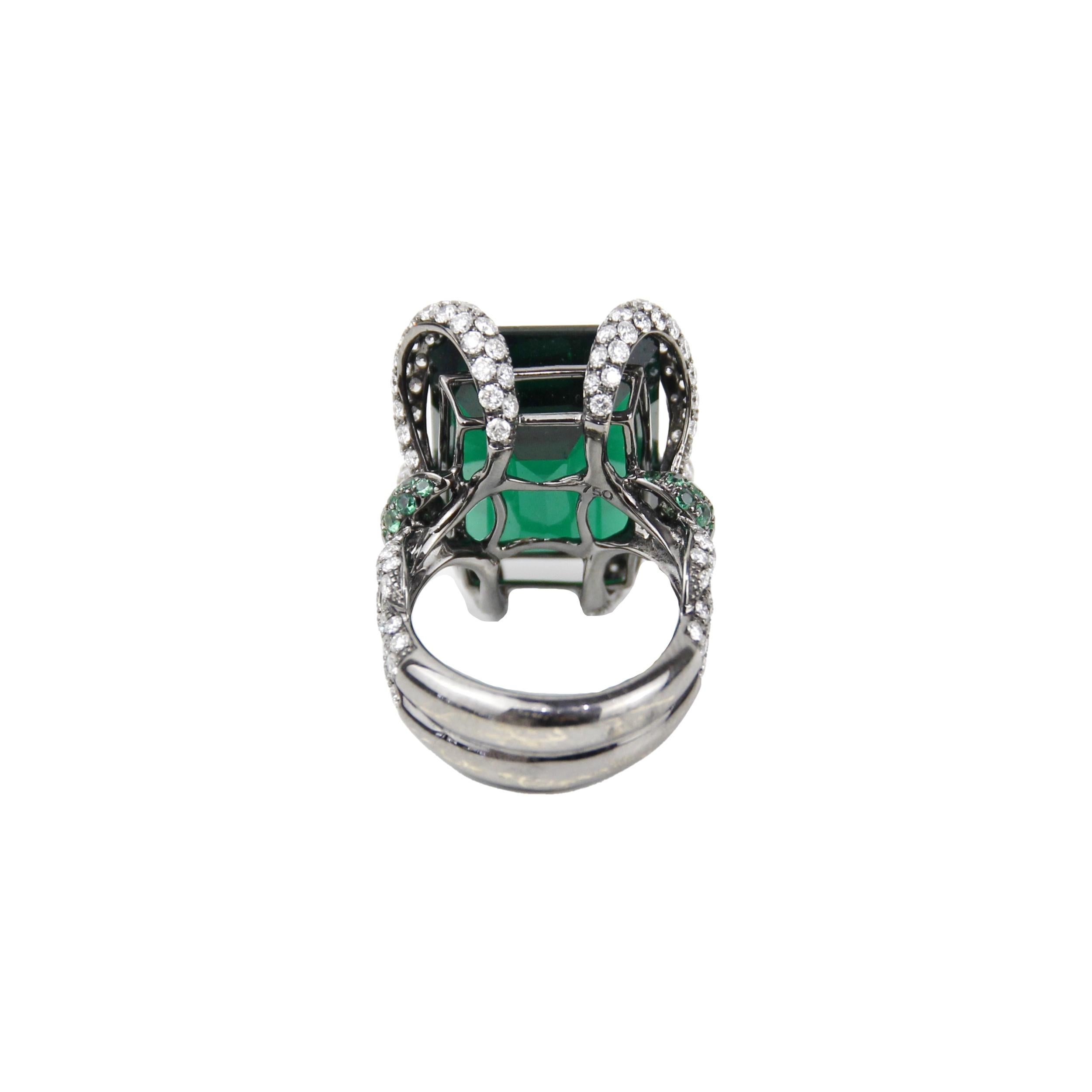 Emerald Cut ECJ Collection 18K White Gold Diamond&Emerald Ring For Sale