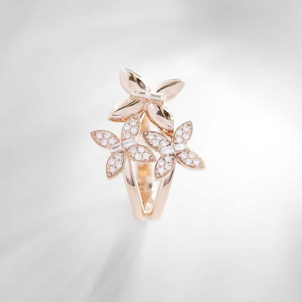For Sale:  Ecksand 18k Rose Gold Diamond Trio Butterfly Ring 2