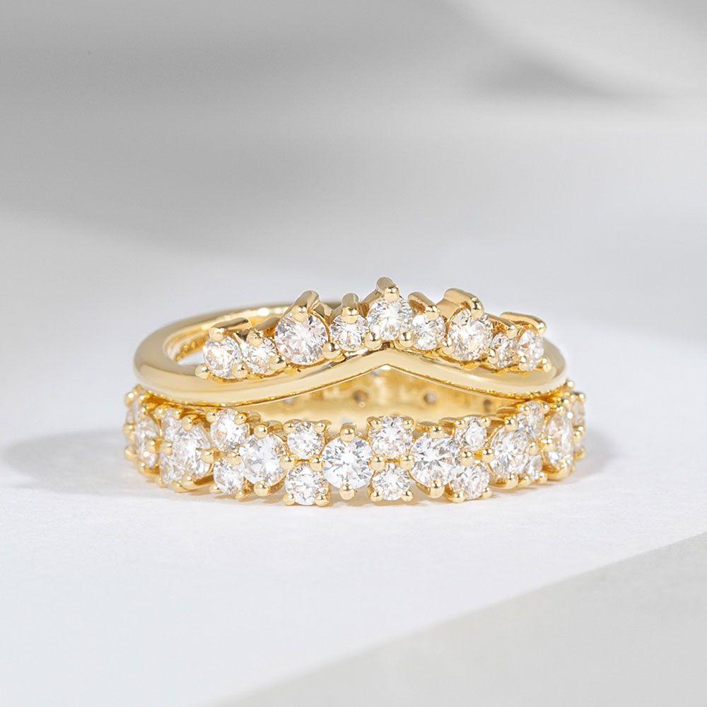 For Sale:  Ecksand 18k Yellow Gold Interlocking Diamond Eternity Ring 5