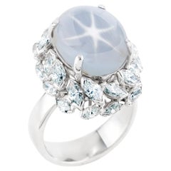 Éclat 16.3 CT Star Sapphire et 4.00 CT Diamond Ring en or blanc 18K