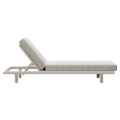 Éclat-Bisque Rope, Luminesce Fabric And Aluminum Frame Sun Lounger by SNOC