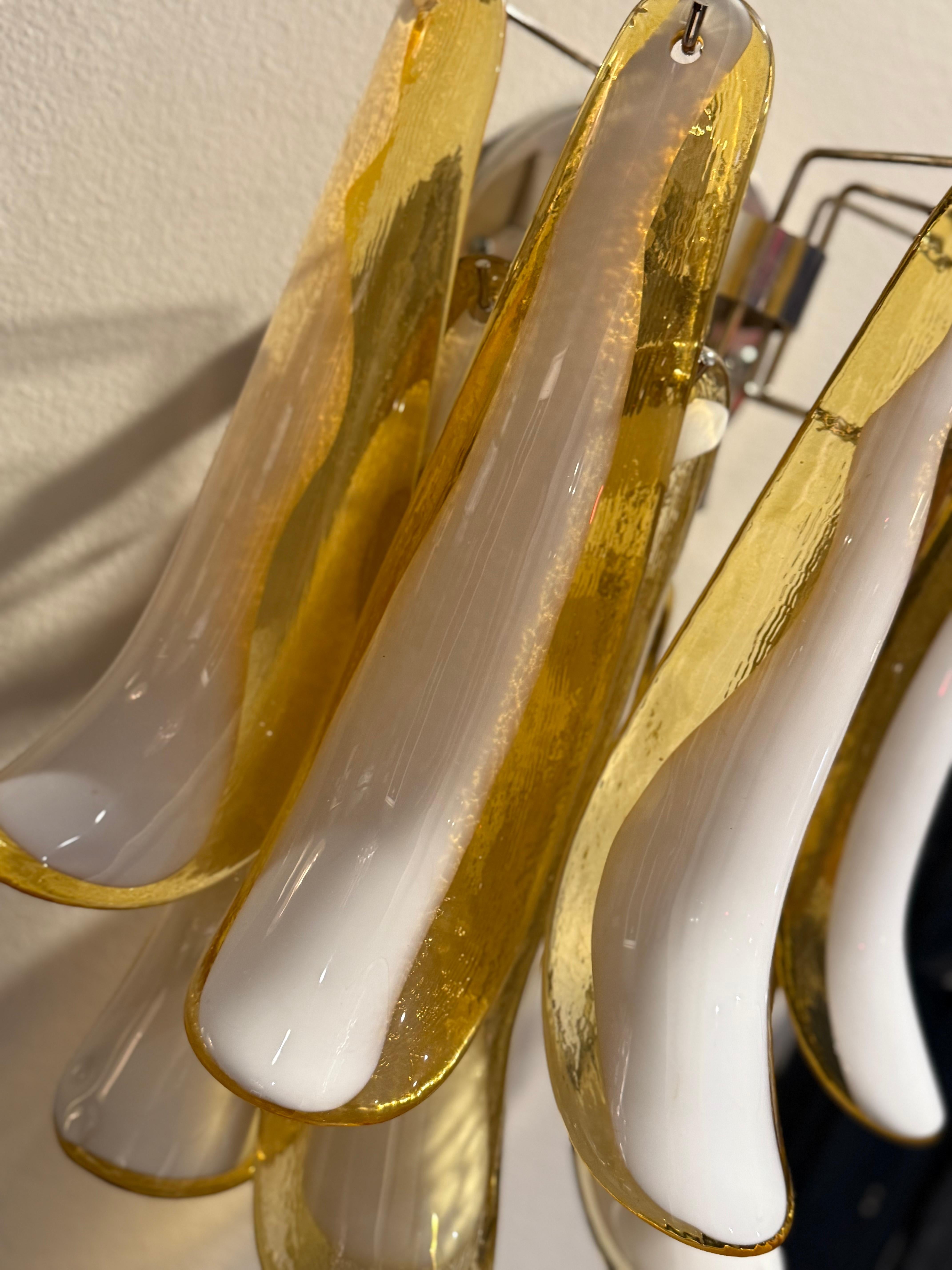 Eclettica, audace e colorata applique di Murano in vetro ambra, bianco e chiaro in vendita 1