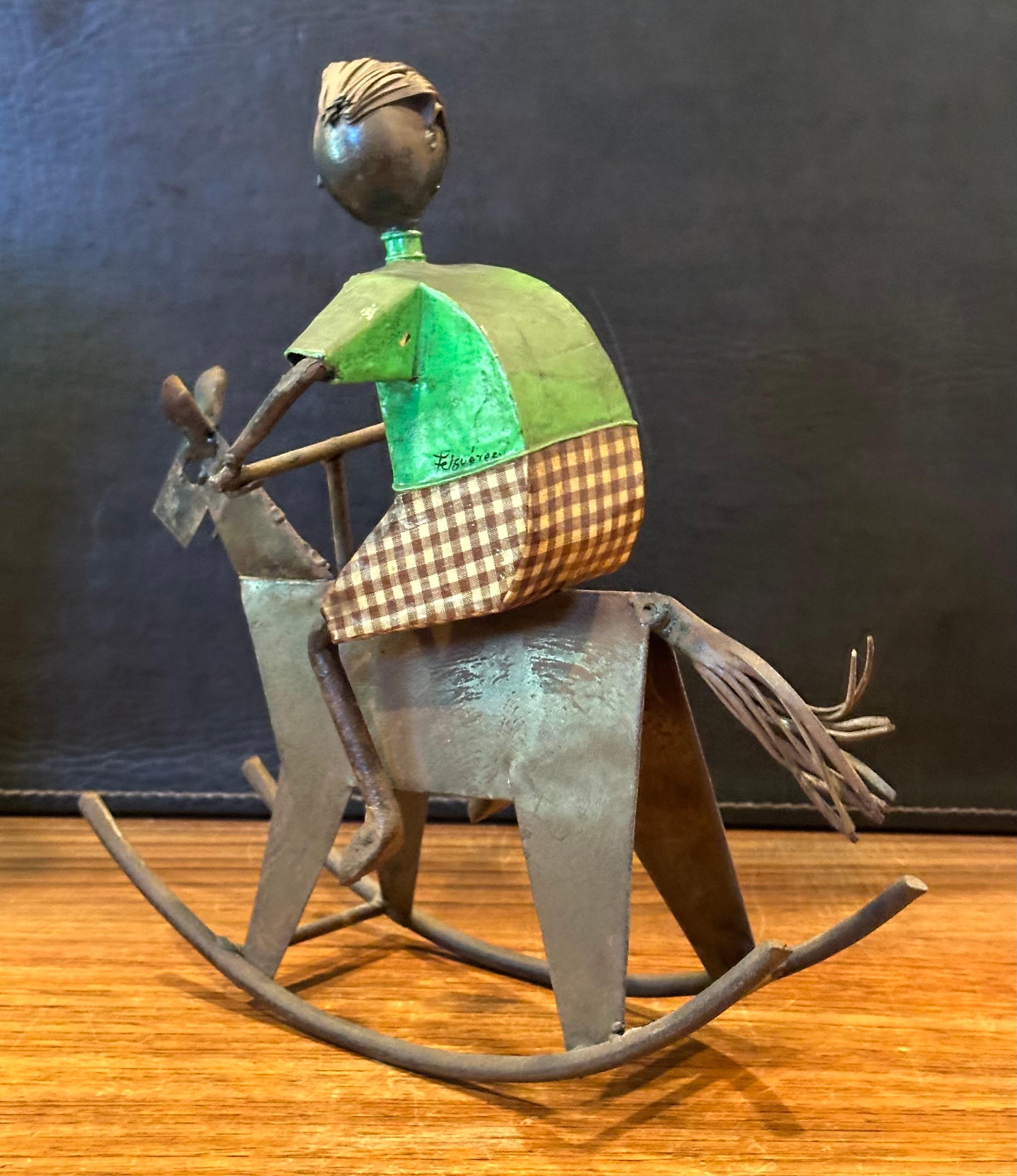 Escultura ecléctica de metal pintado Niño en caballo balancín por Luis Felguerez siglo XX en venta