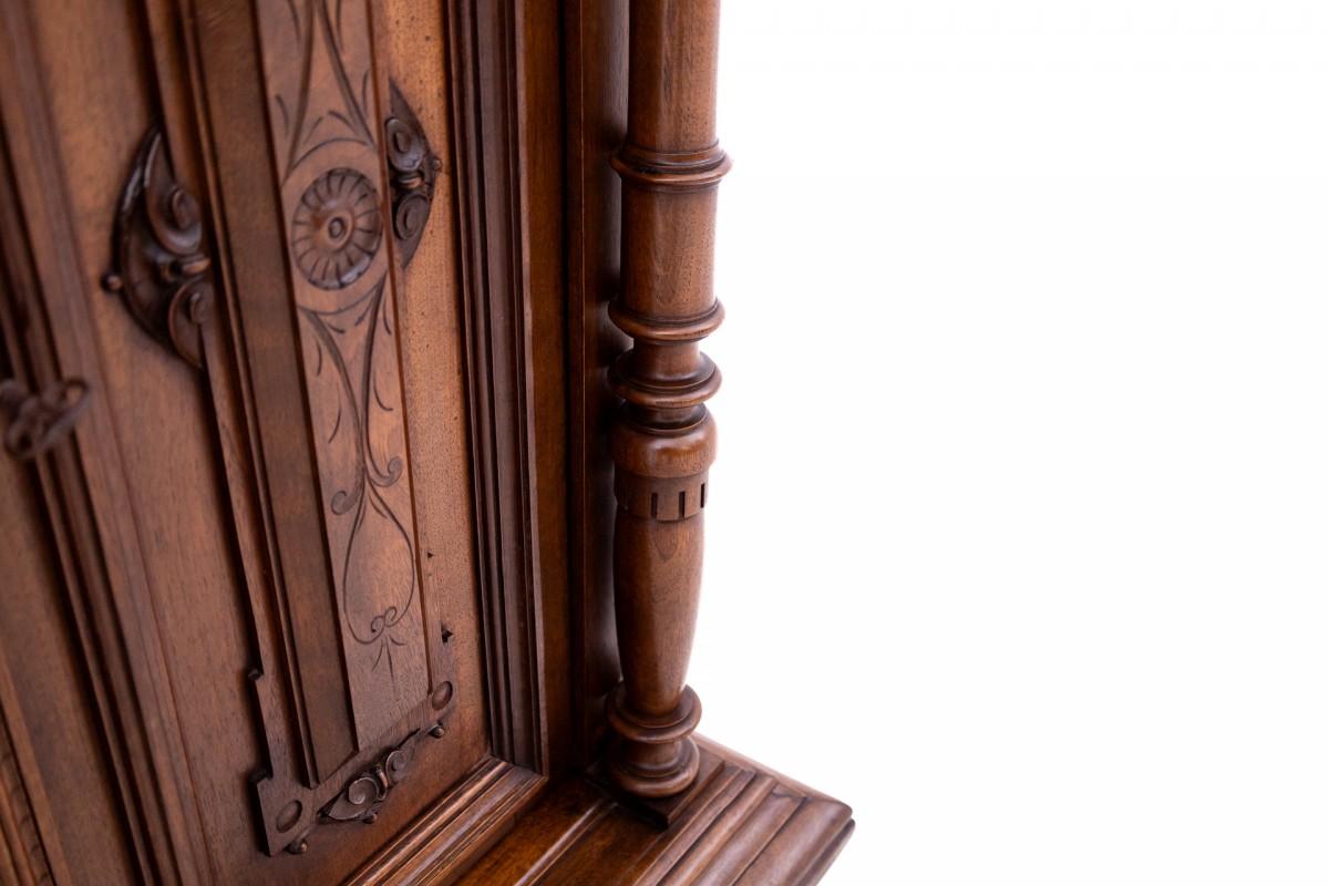 Eclectic chest of drawers, France, circa 1890. After renovation. For Sale 4