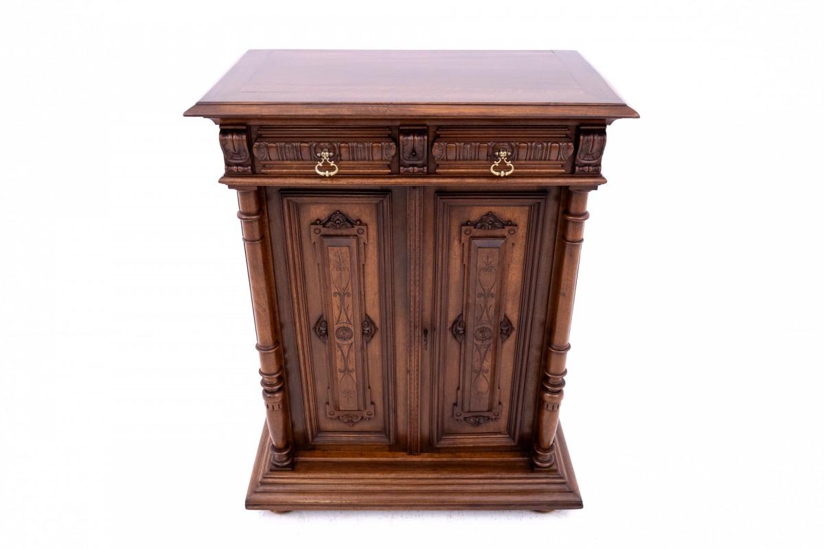 Eclectic chest of drawers, France, circa 1890. After renovation. For Sale 7