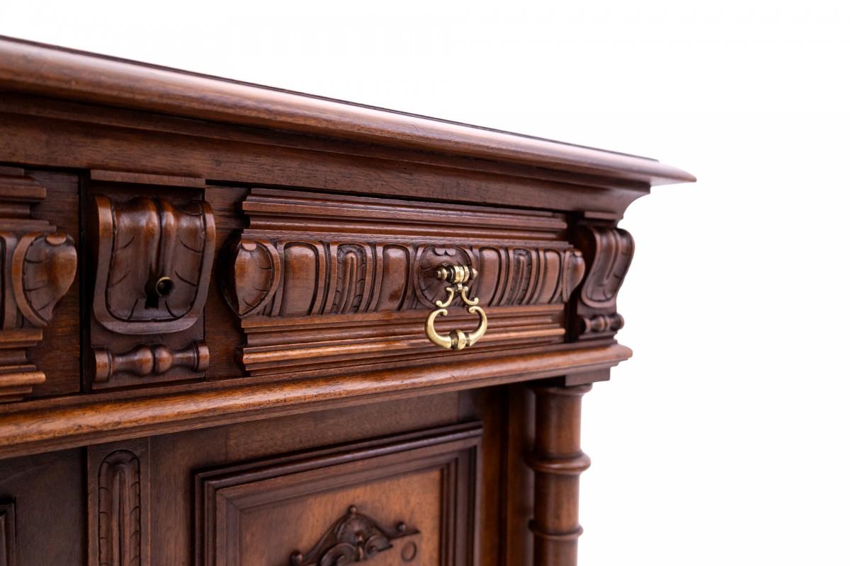 Eclectic chest of drawers, France, circa 1890. After renovation. For Sale 2