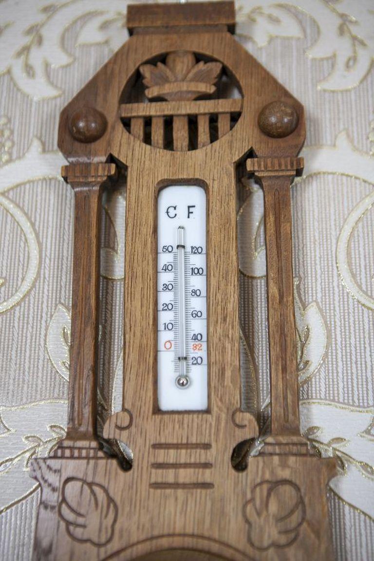 Eclectic Dutch Barometer With Thermometer From the Early 20th Century In Good Condition For Sale In Opole, PL