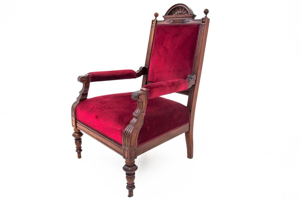 Eclectic Red Armchair, Western Europe, circa 1920 In Good Condition For Sale In Chorzów, PL