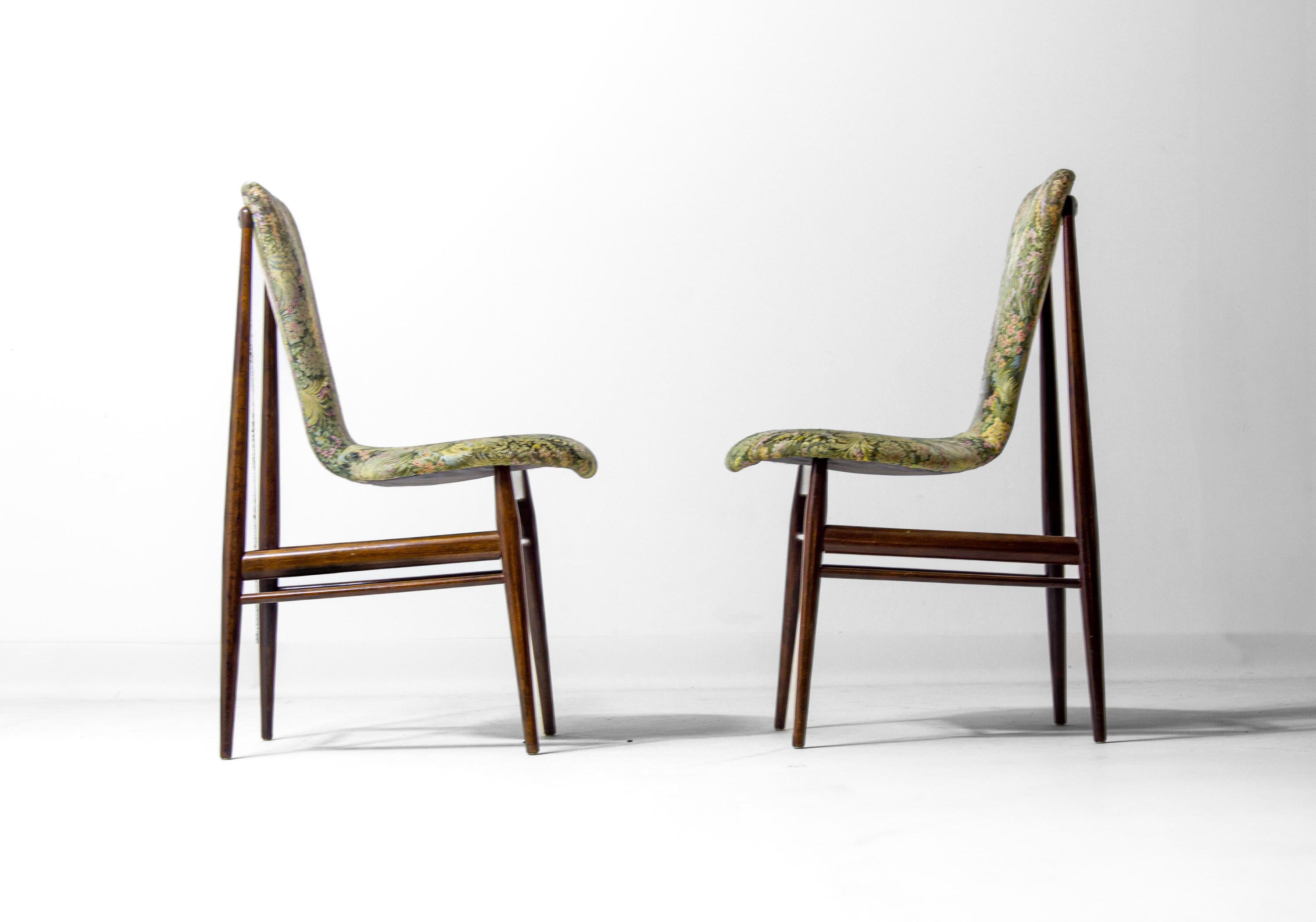 Eclectic scandinavian floating dining chairs in floral upholstery, 1960s For Sale 4