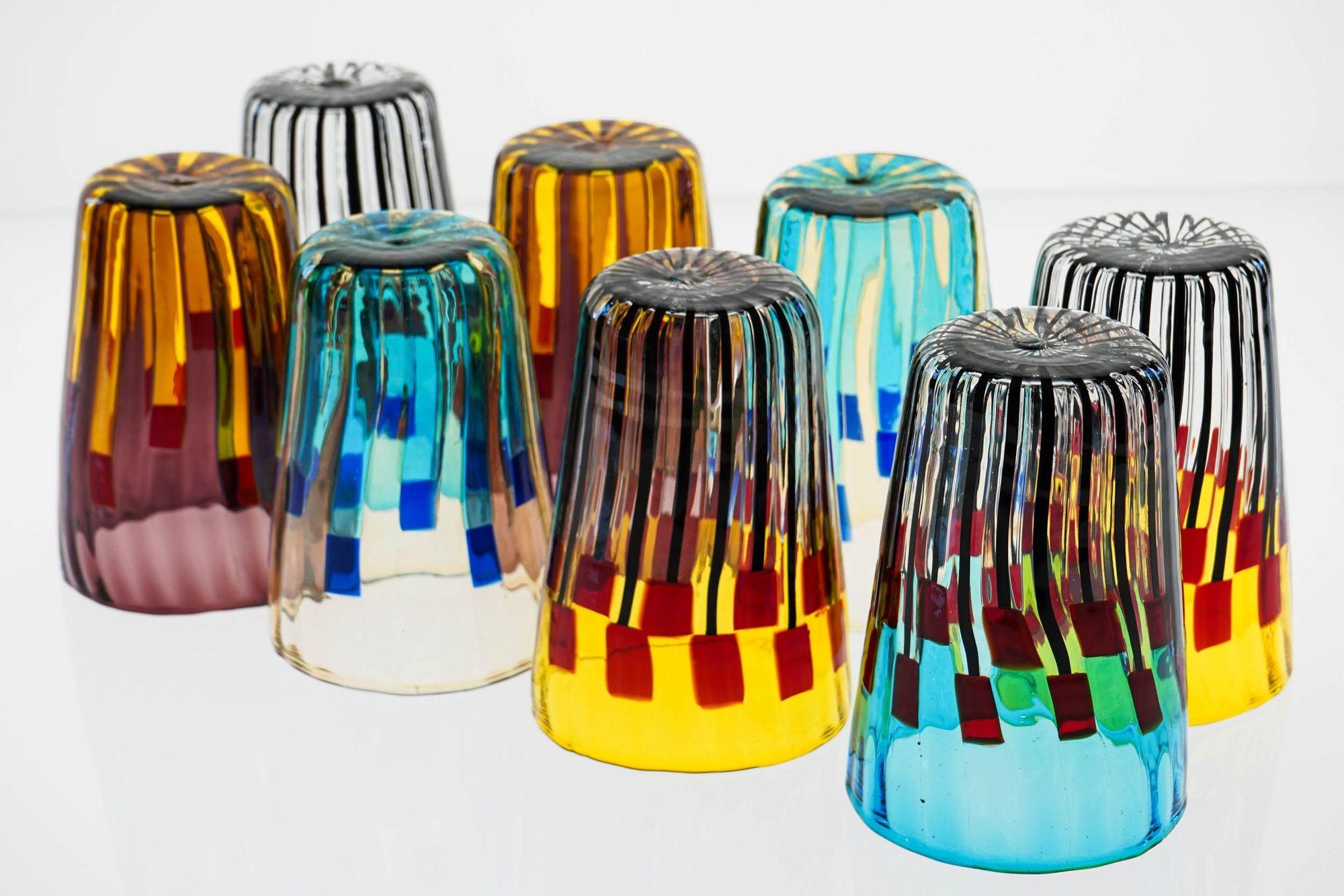 Juego ecléctico de 8 vasos de cristal de Murano, colección Aria, Firmado en venta 2