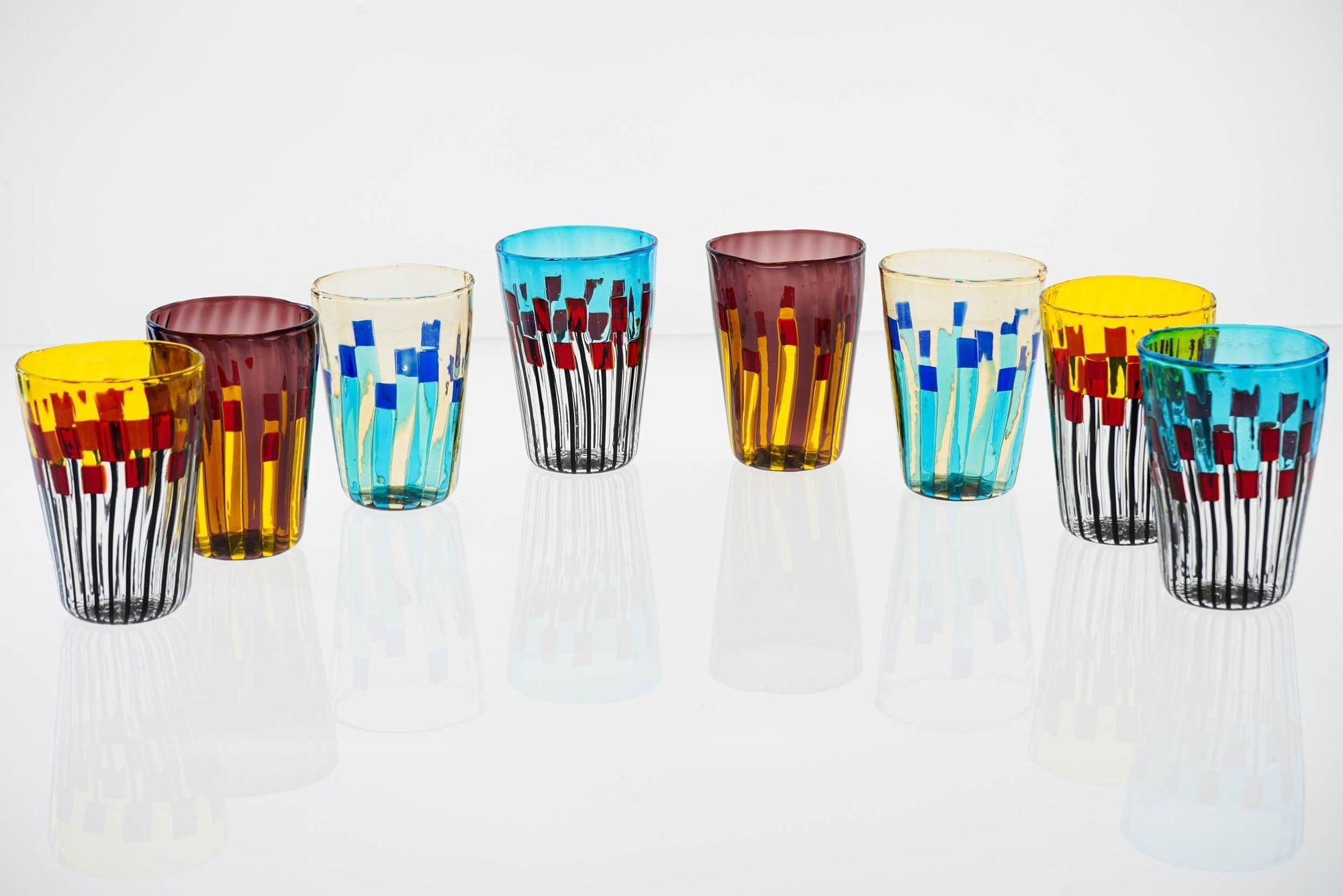 Juego ecléctico de 8 vasos de cristal de Murano, colección Aria, Firmado en venta 8
