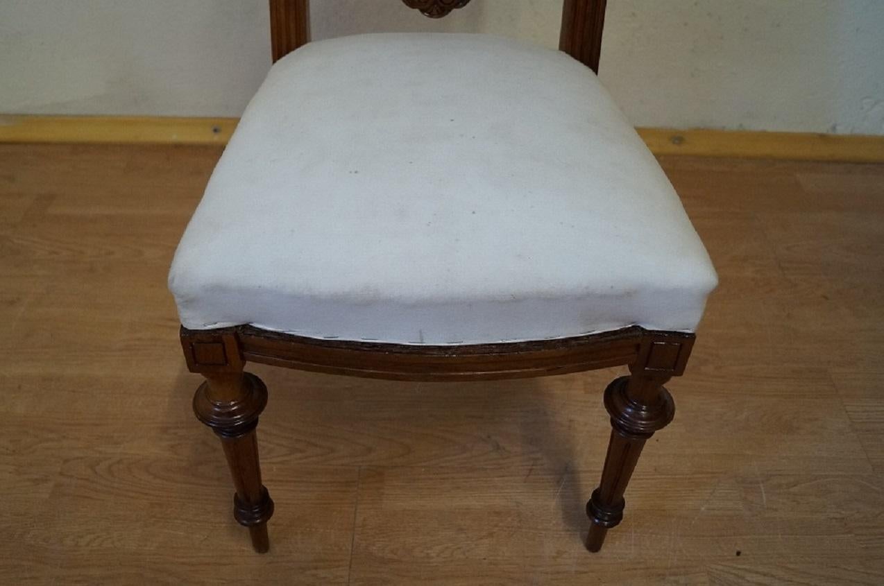 Eclectic Walnut Chair from 1880 In Good Condition For Sale In Kraków, Małopolska