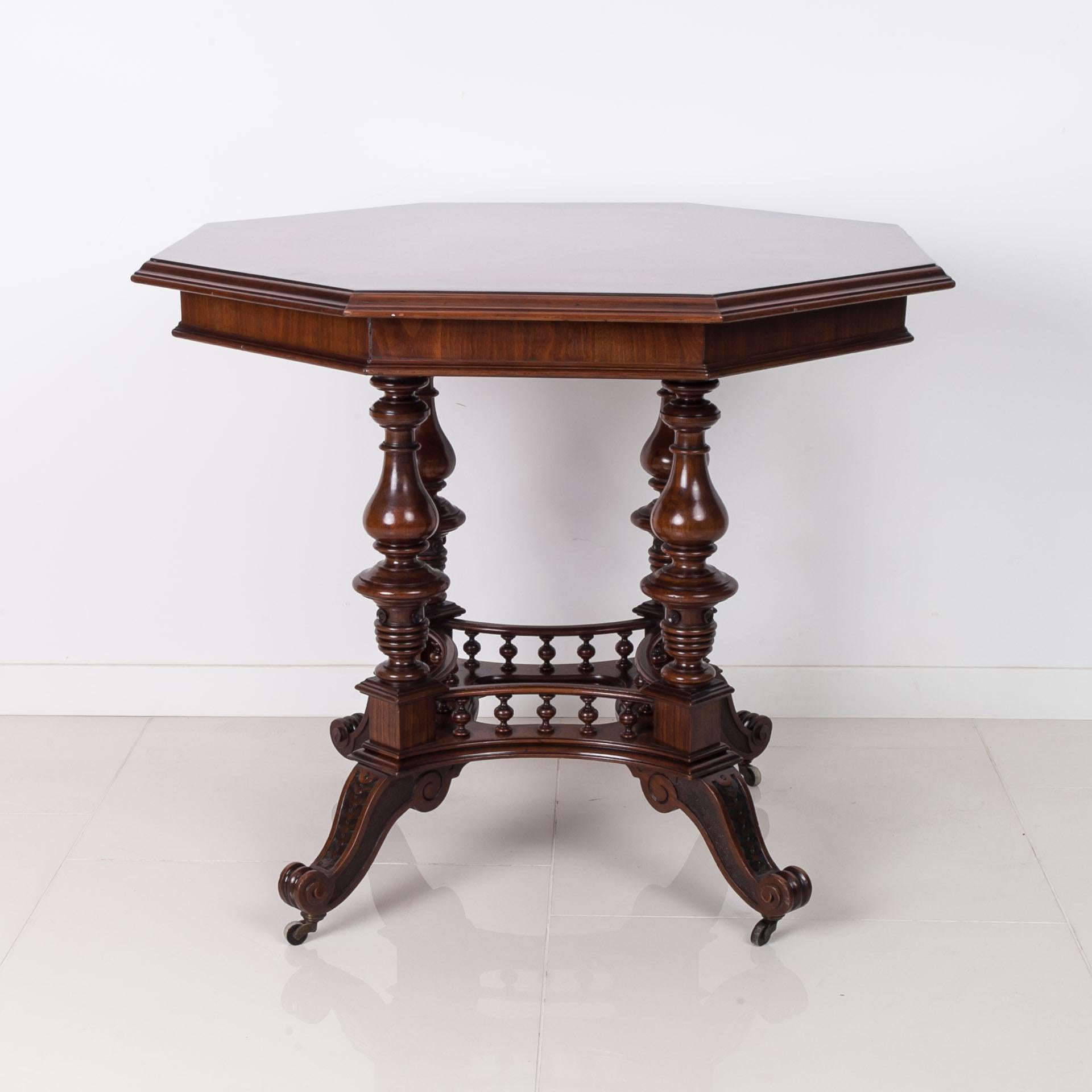 Eclectic Walnut Table, Poland, 19th Century For Sale 2