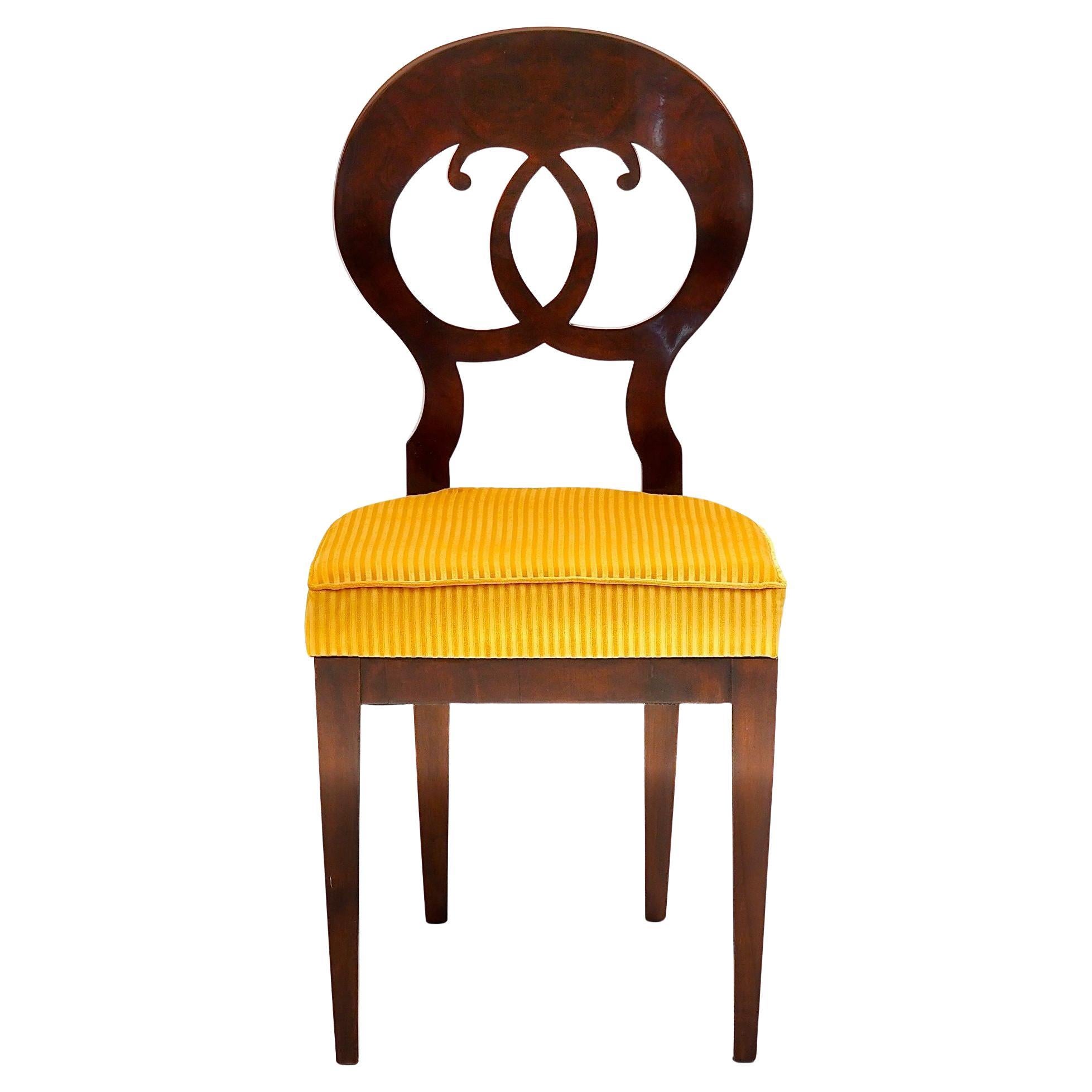 Eclettica. Collezione di sedie Biedermeier. Johann-Friedrich, finitura in noce
