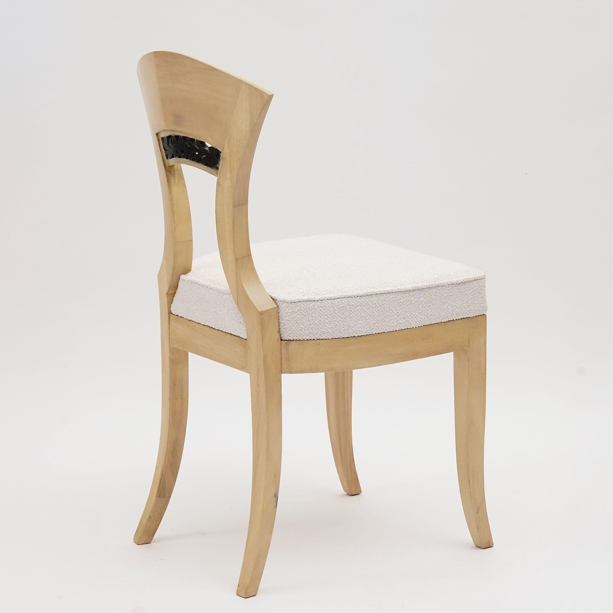 Eclectica. Biedermeier Chair Collection. Model No. Georg-Ludwig, weiß lackiert im Zustand „Neu“ im Angebot in Tavarnelle val di Pesa, Florence