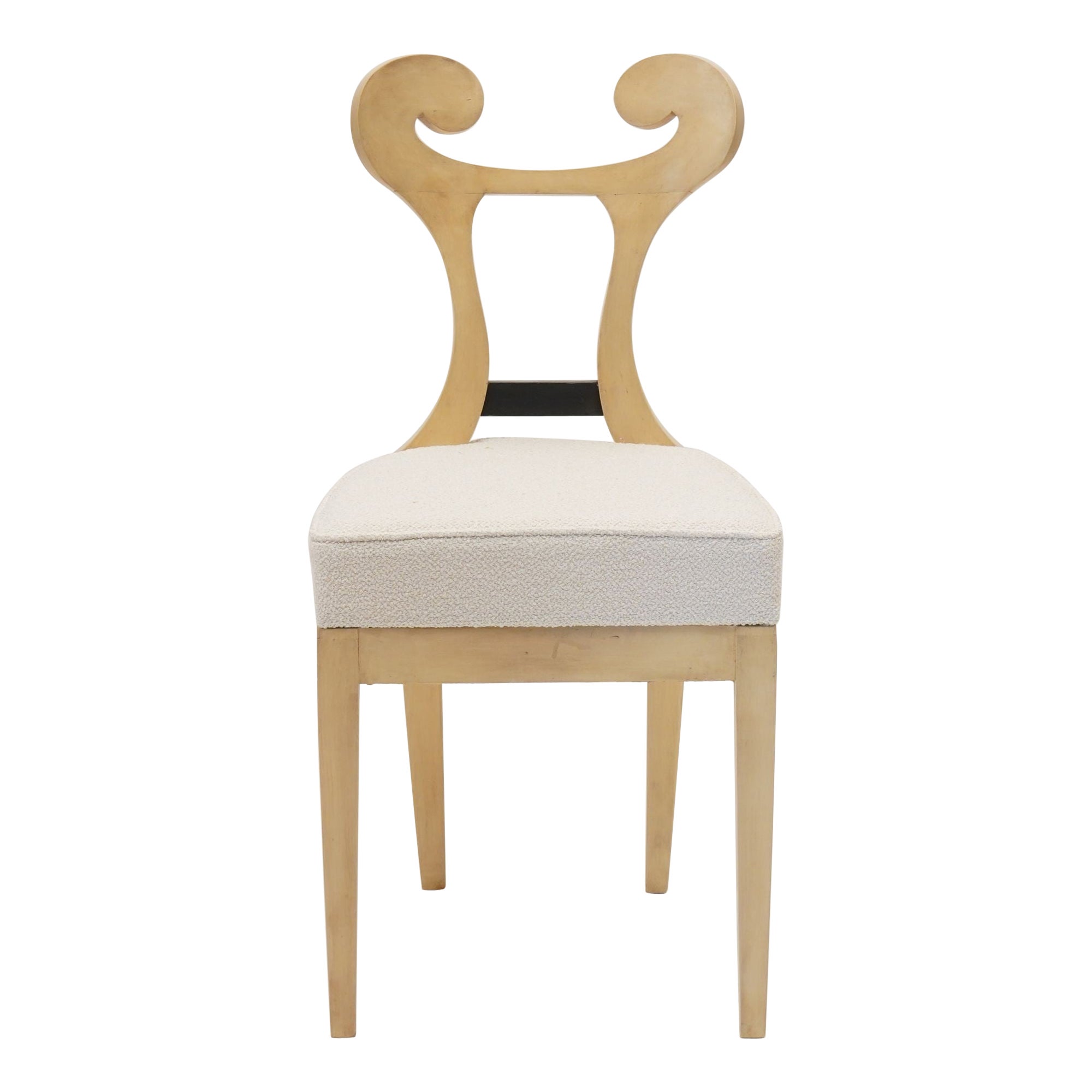 Eclettica. Collezione di sedie Biedermeier. Modello Otto-Karl, finitura bianca in vendita