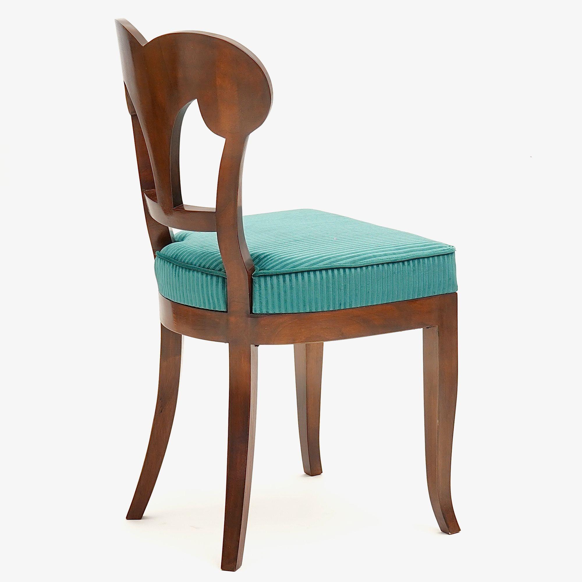 Eclettica. Collezione di sedie Biedermeier. Wilhelmine-Henriette, finitura noce In condizioni Nuovo in vendita a Tavarnelle val di Pesa, Florence