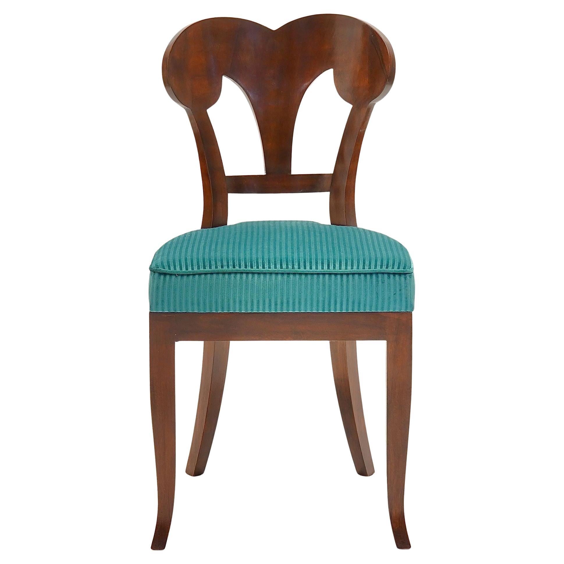 Eclectica. Collection Biedermeier Chair. Wilhelmine-Henriette, finition noyer
