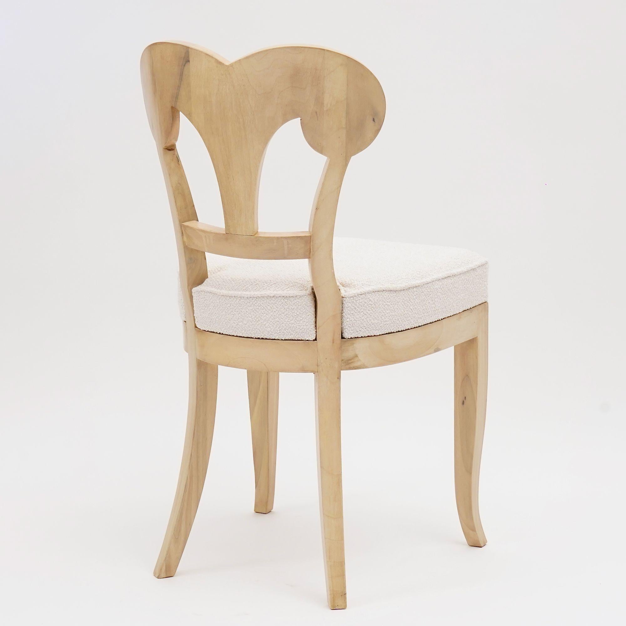 XXI secolo e contemporaneo Eclettica. Collezione di sedie Biedermeier_Modello Wilhelmine-Henriette, finitura Whiting in vendita