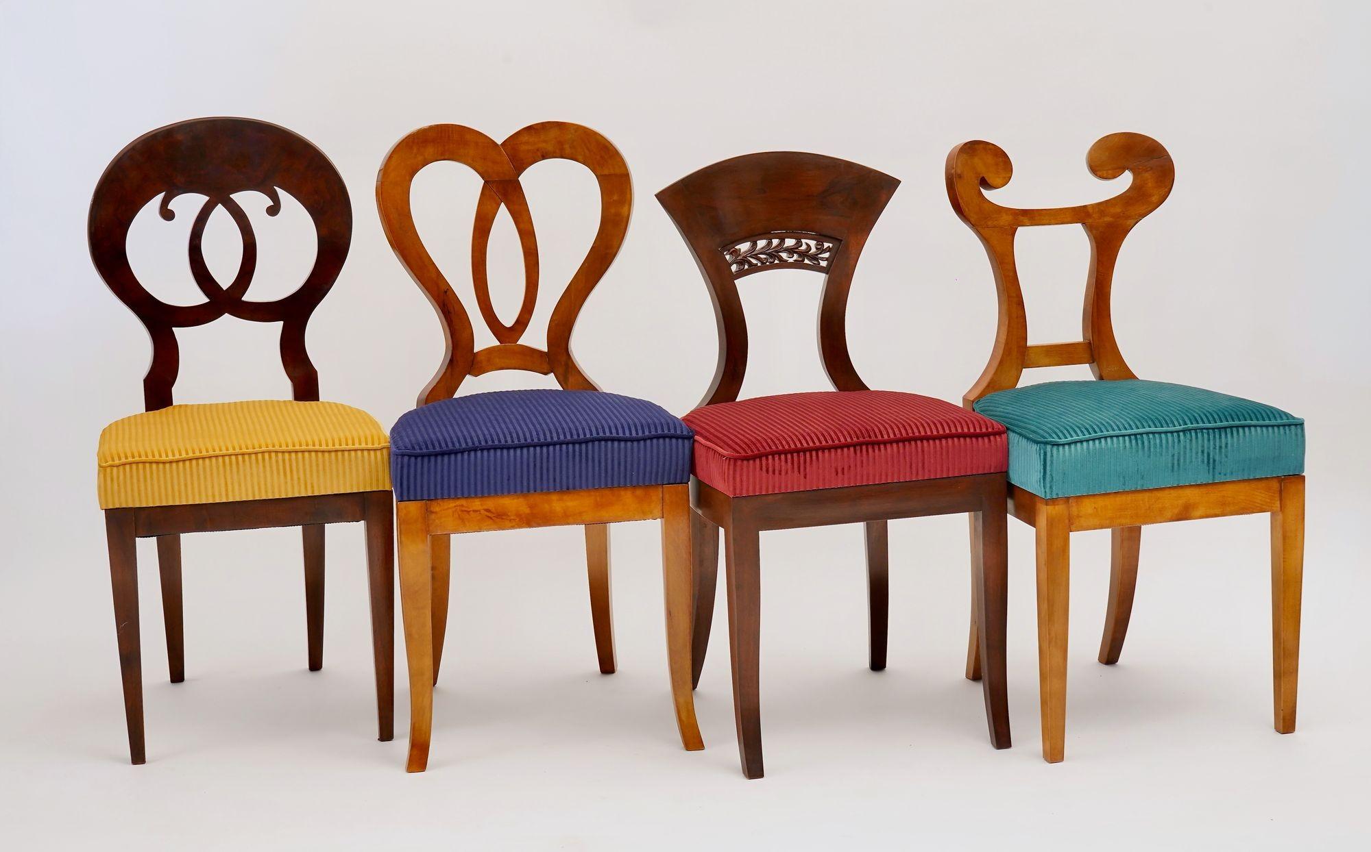 Eclectica, set of 8 Walnut Biedermeier dining Chairs each in different style In New Condition For Sale In Tavarnelle val di Pesa, Florence