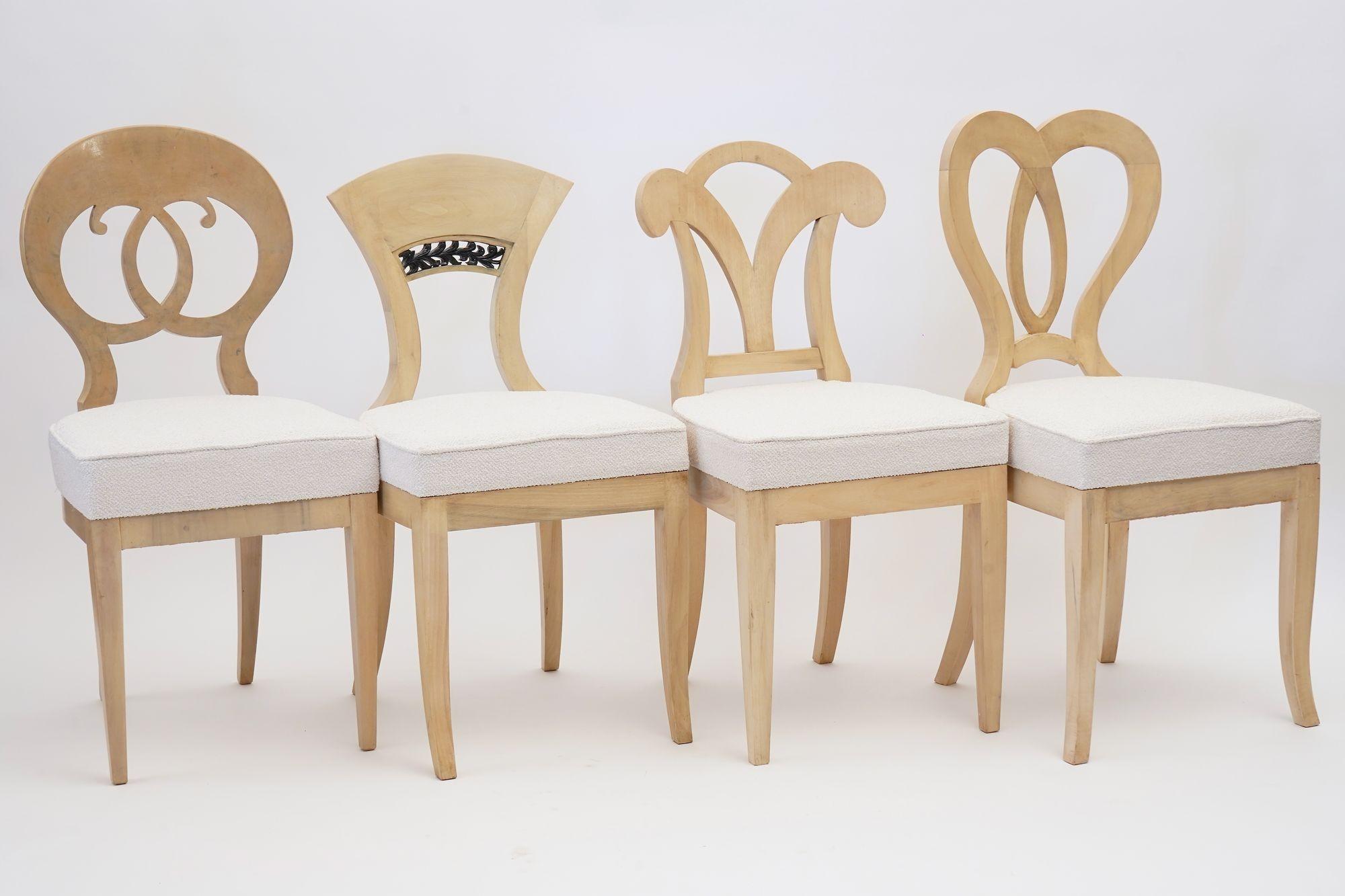 Ecléctica, juego de 8 Sillas de comedor Biedermeier blancas cada una en estilo diferente Tallado a mano en venta