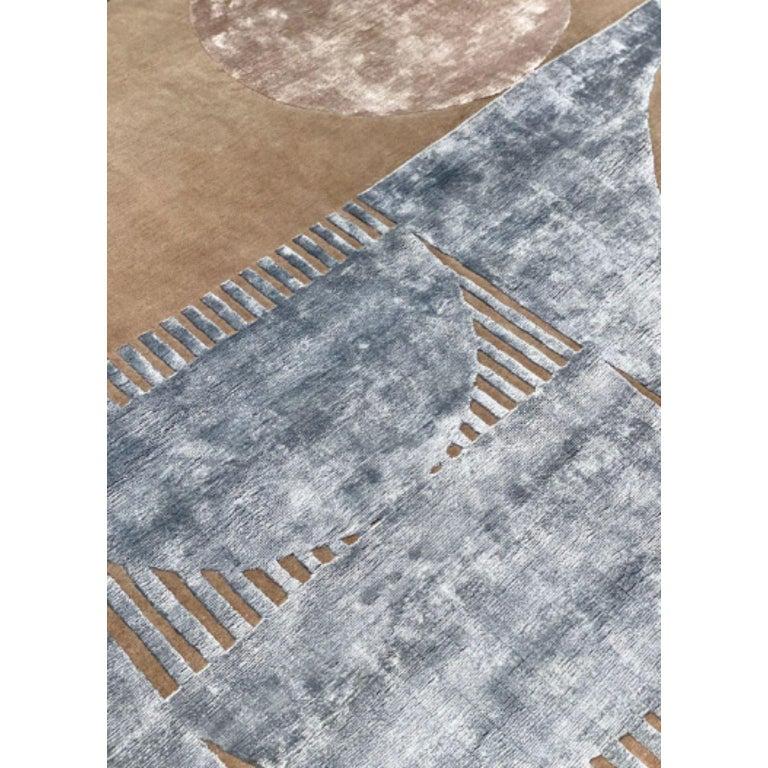 Post-Modern Eclipse 400 Rug by Illulian For Sale