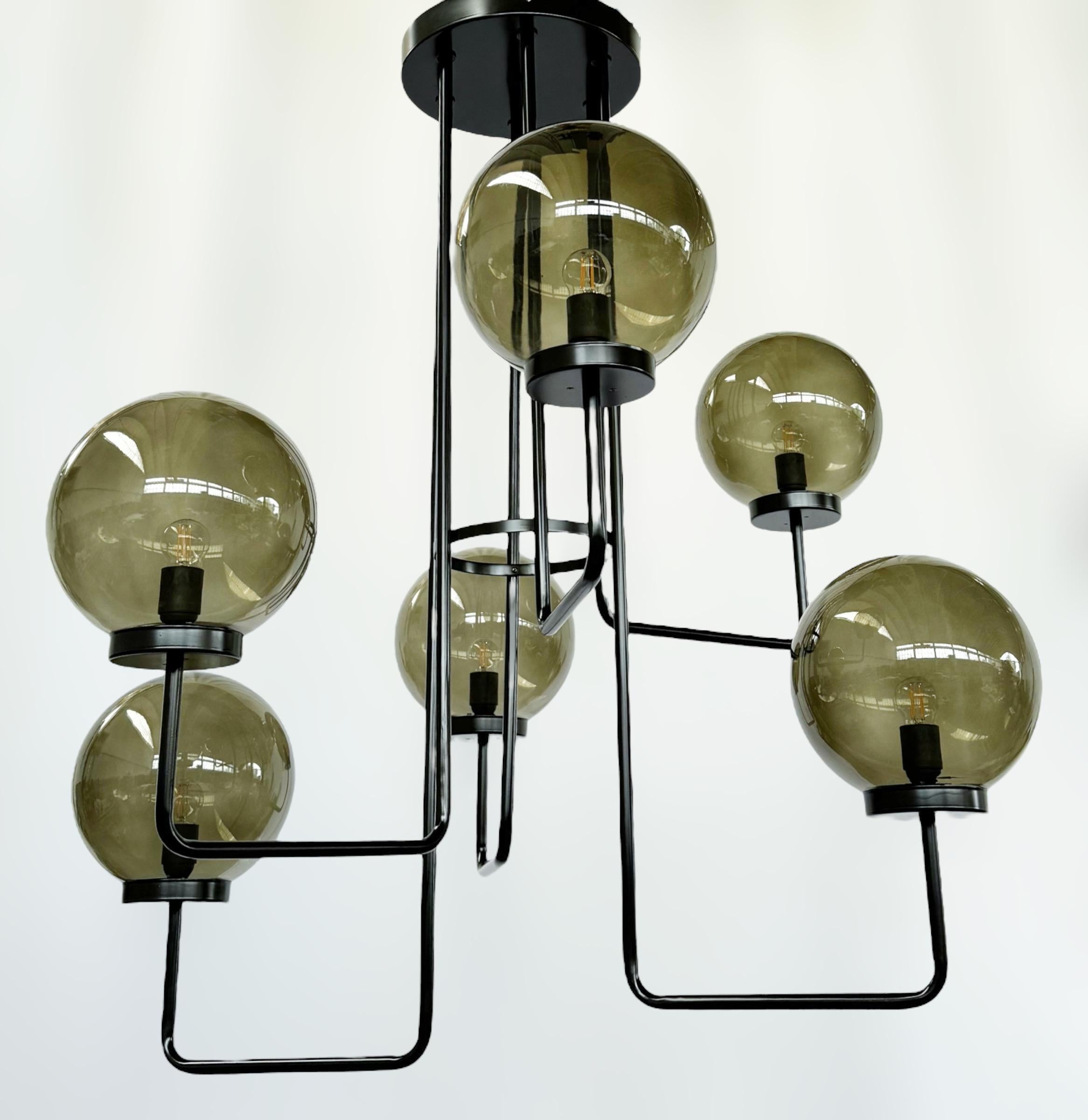 Lampadario The Eclipse di Fabio LTD In condizioni Nuovo in vendita a Los Angeles, CA