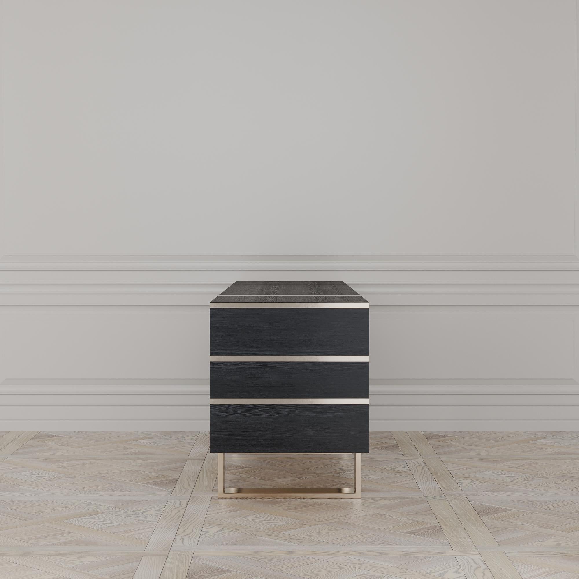 Minimalist Eclipse Credenza of Brushed Oak and Brass, Made in Italy For Sale