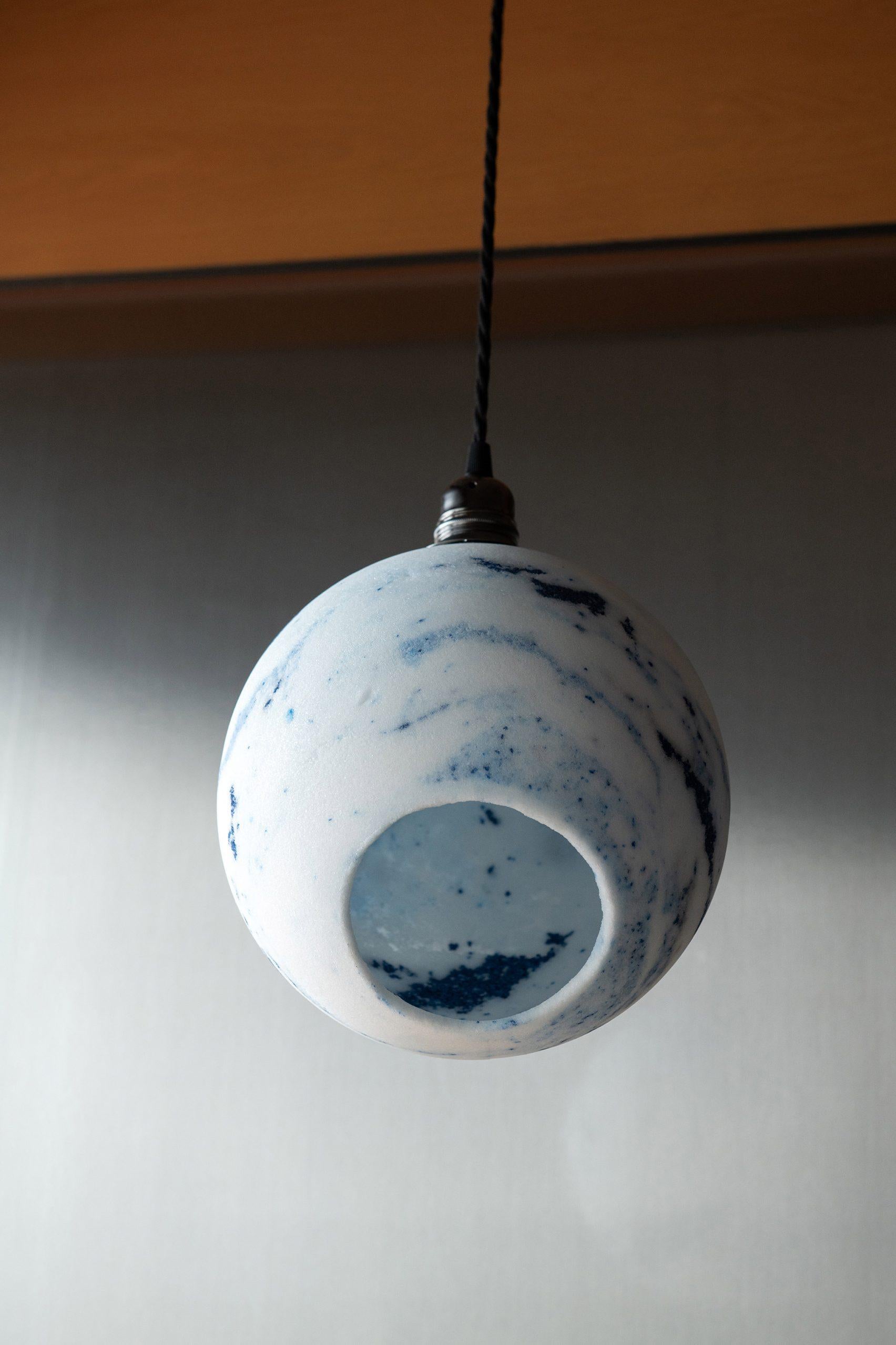 Mittelgroße Eclipse-Lampe von Roxane Lahidji (21. Jahrhundert und zeitgenössisch) im Angebot