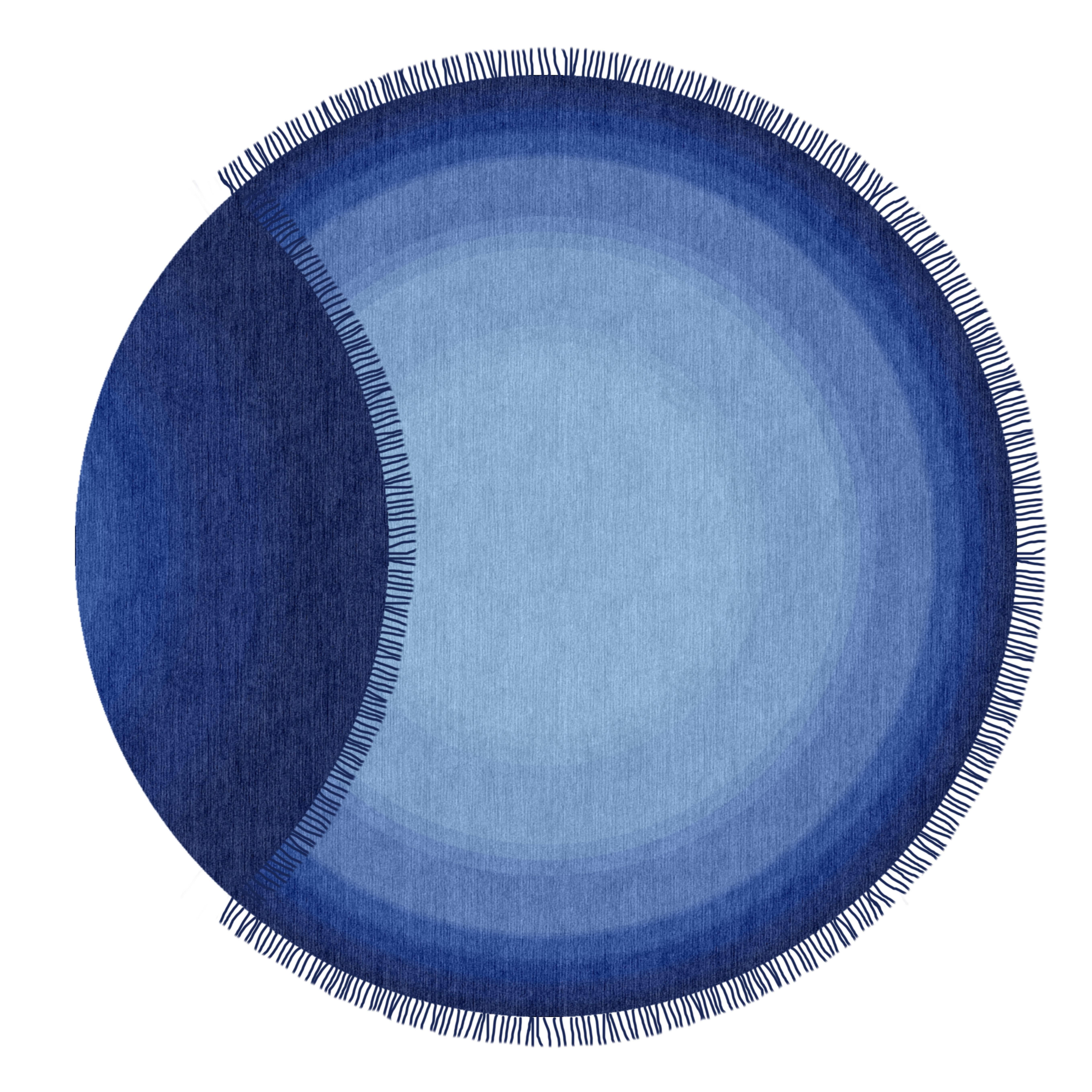 Les premières mentions d'une éclipse de soleil et de lune dans l'histoire de la Chine ancienne datent de 2165-1137 avant Jésus-Christ. La Lune est un symbole dans la philosophie et les arts chinois plutôt qu'une simple planète dans la culture