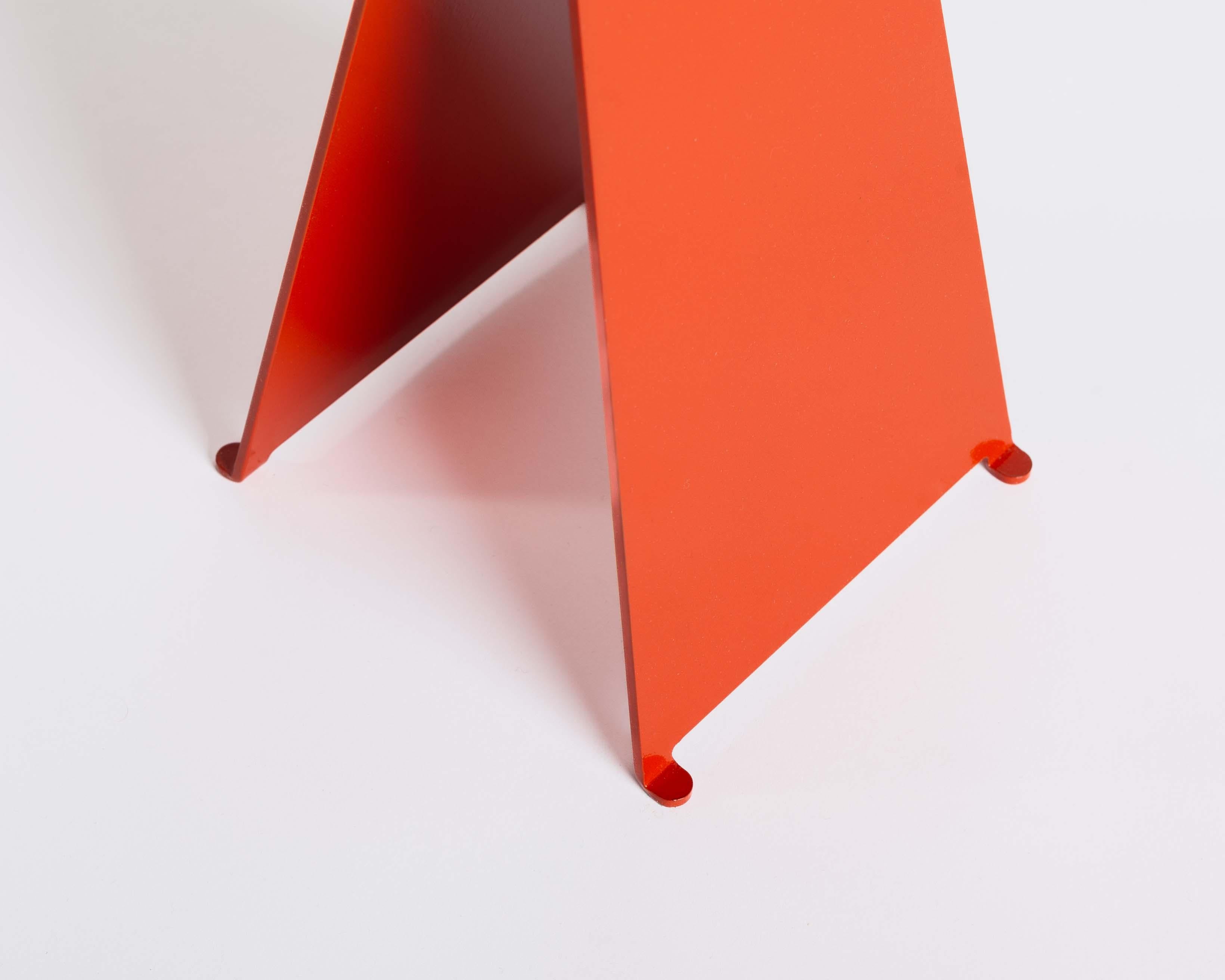 Poudré The Eclipse Tables - Table cocktail moderne en acier peint par poudrage orange et bleu en vente
