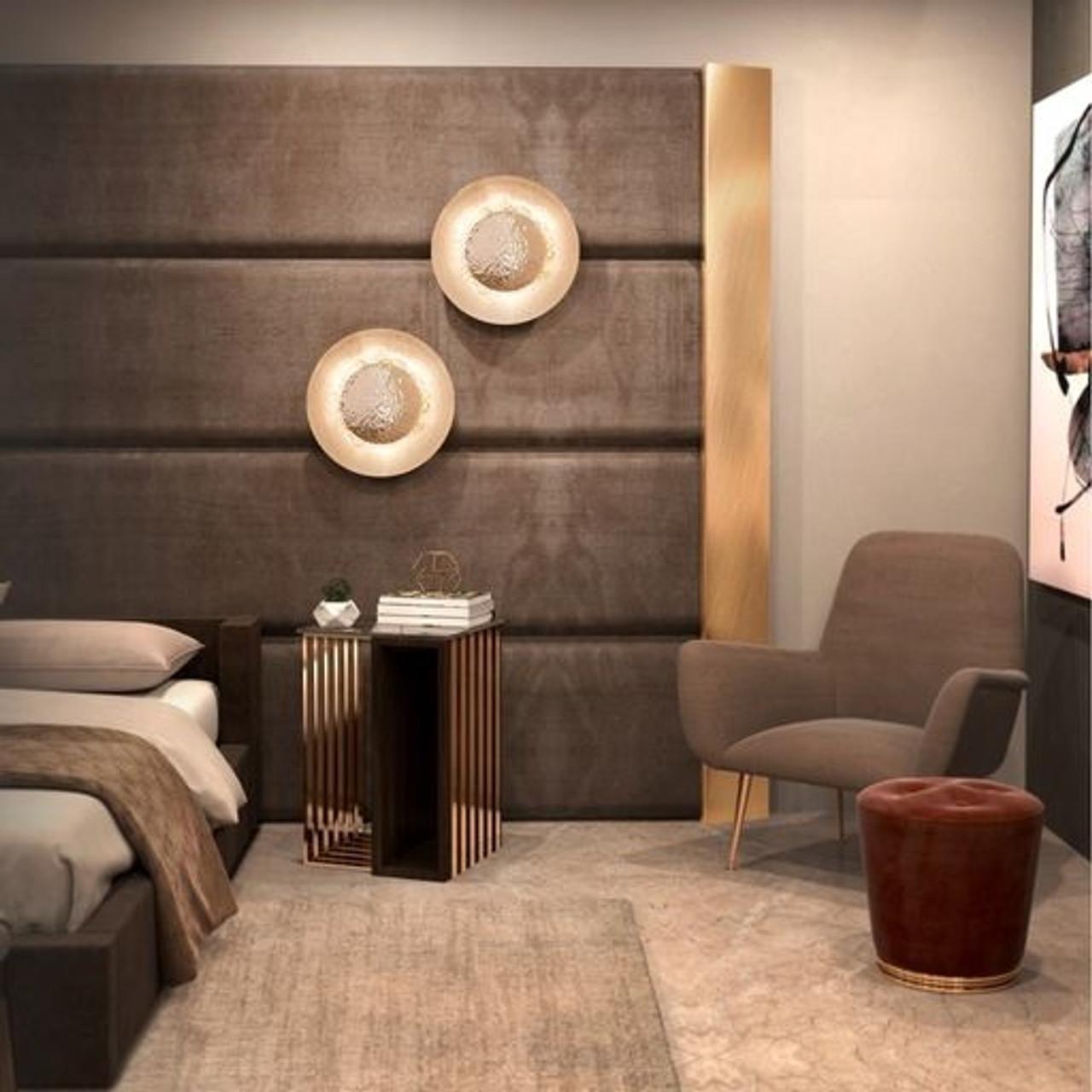 Aplique de Pared Eclipse Hecho a Mano con Latón Martillado Dorado Portugués en venta