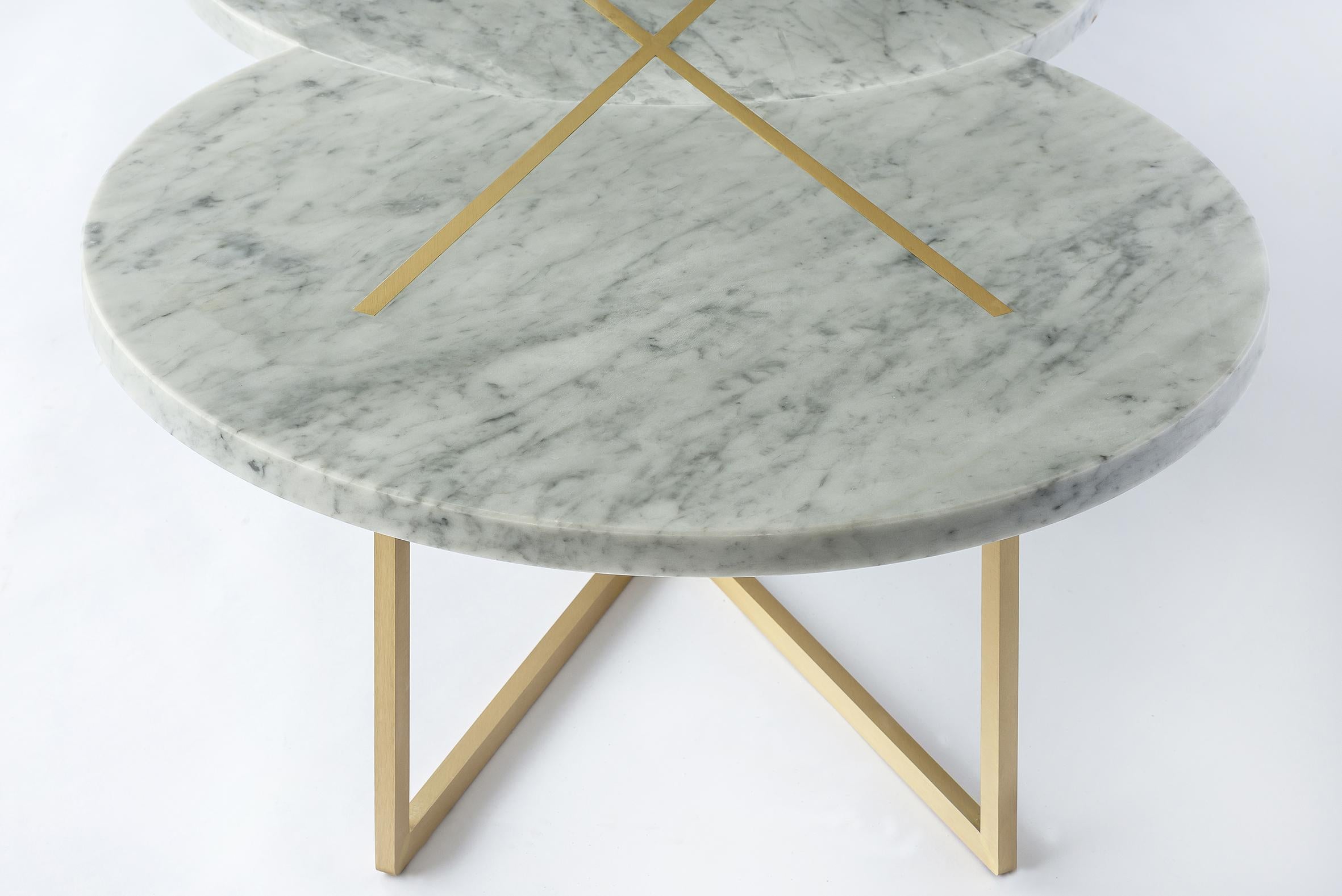 Brushed Eclipse X Table in Brass and Carrara Marble, Made in Italy For Sale