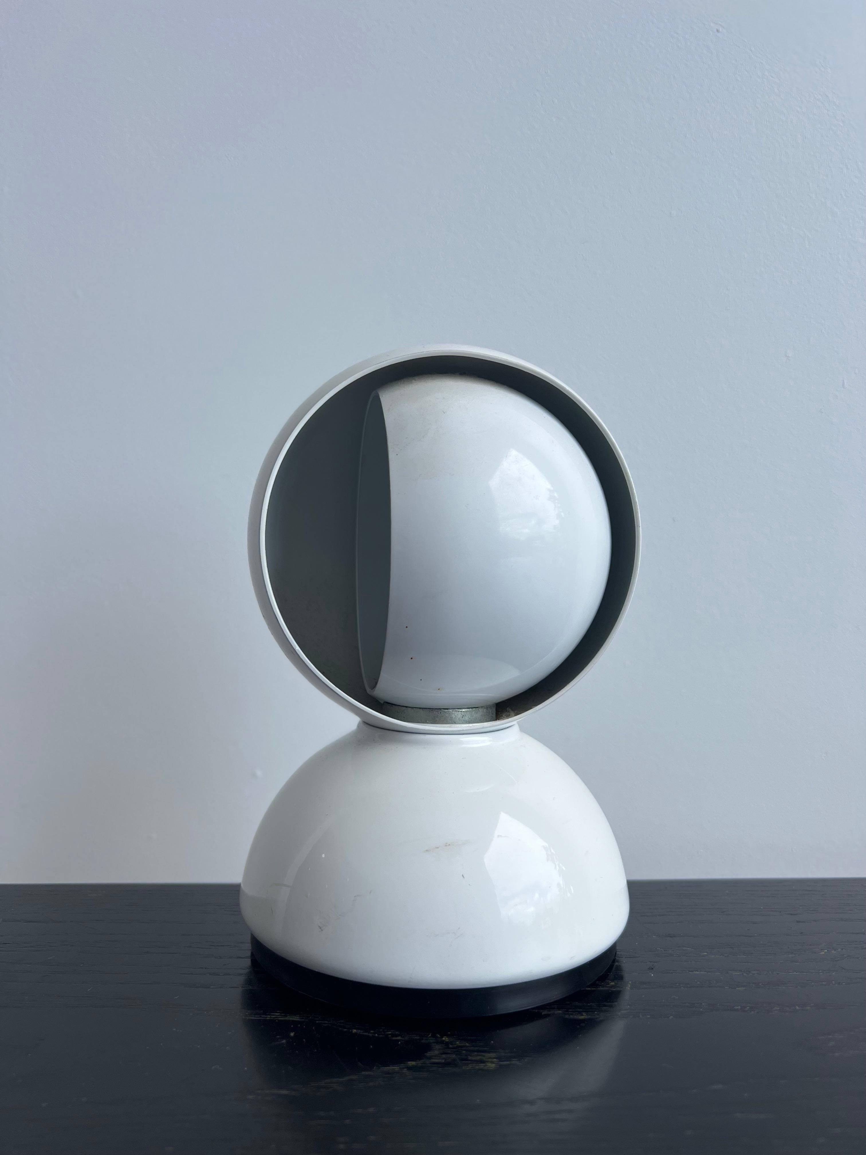 Space Age Eclisse Table Lamp by Vico Magistretti for Artemide 