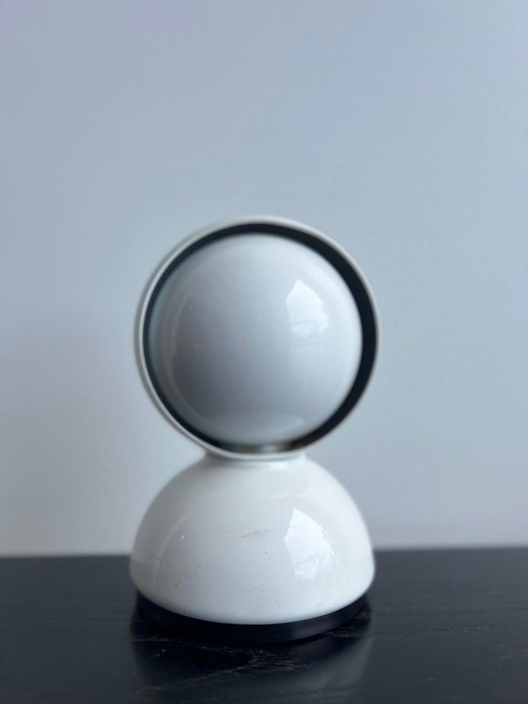 italien Lampe de table Eclisse de Vico Magistretti pour Artemide  en vente